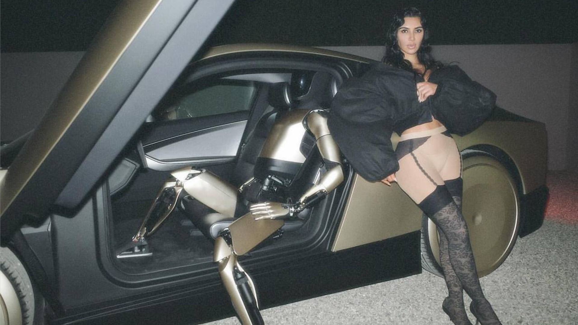 Ким Кардашьян с Tesla Bot и Tesla Cybercab