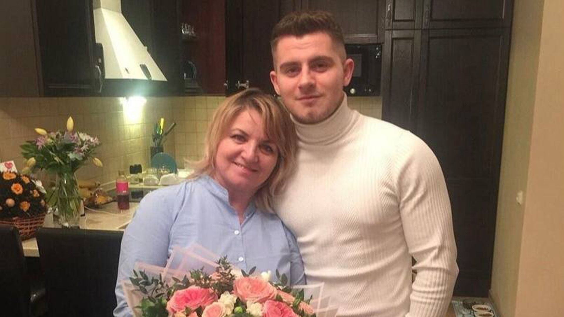 Вячеслав Дайчев с мамой