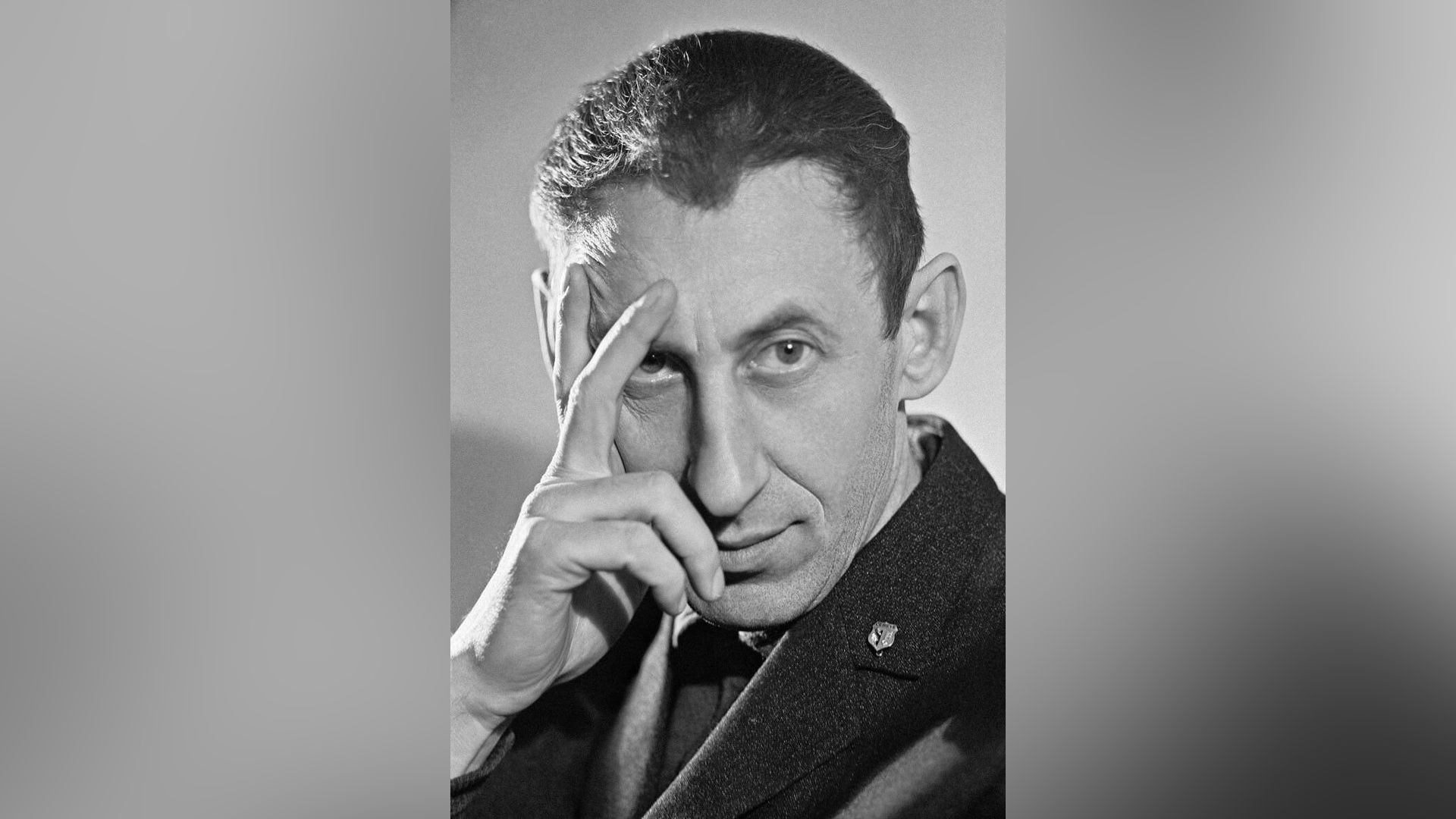 Владимир Басов