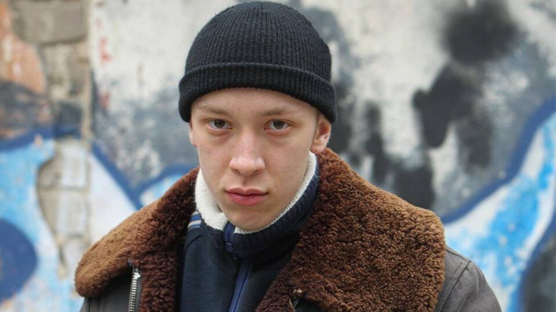 Актер Зулькарнаев из «Слова пацана» усомнился в своей привлекательности