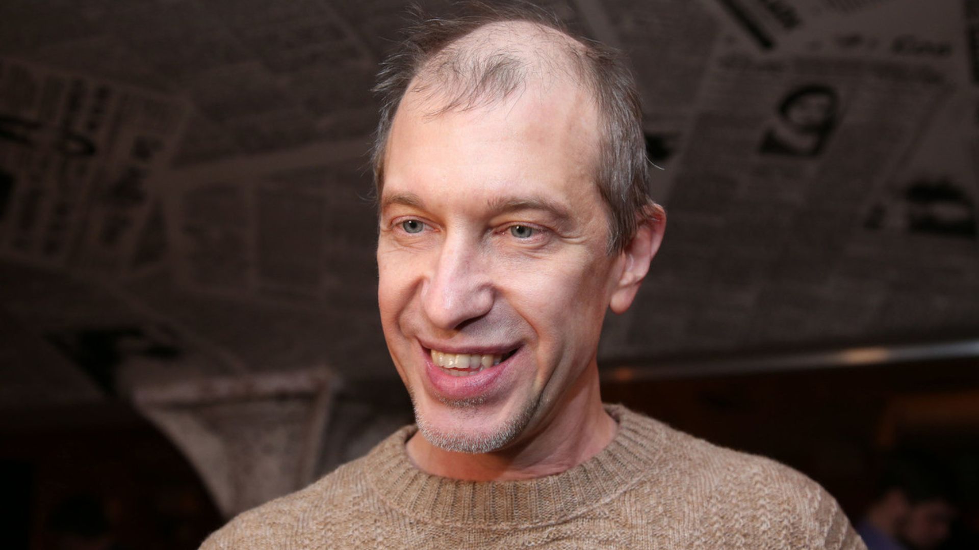«Все на одно лицо»: Музыкальный критик заявил, что российские артисты поют какую-то «ерунду»