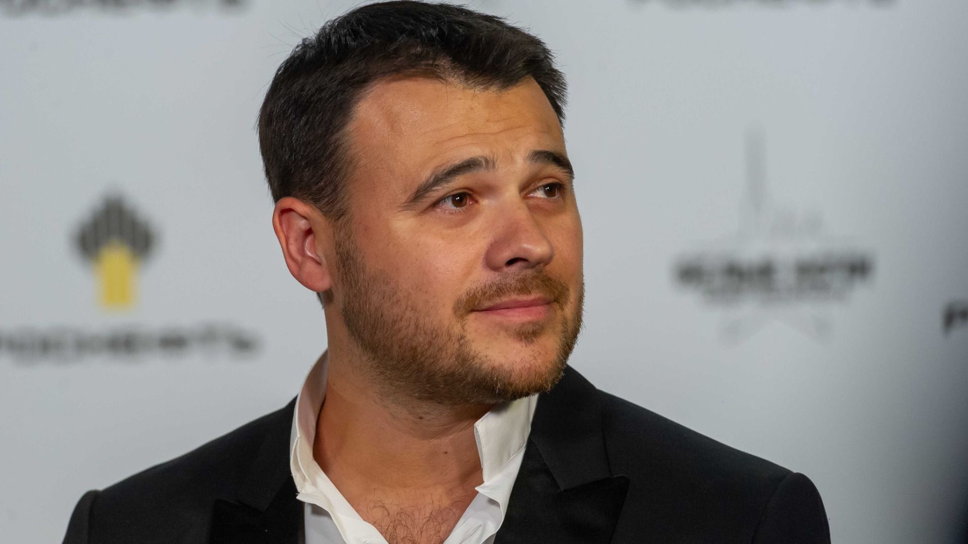 Эмин Агаларов решительно опроверг слухи об эмиграции на фоне теракта
