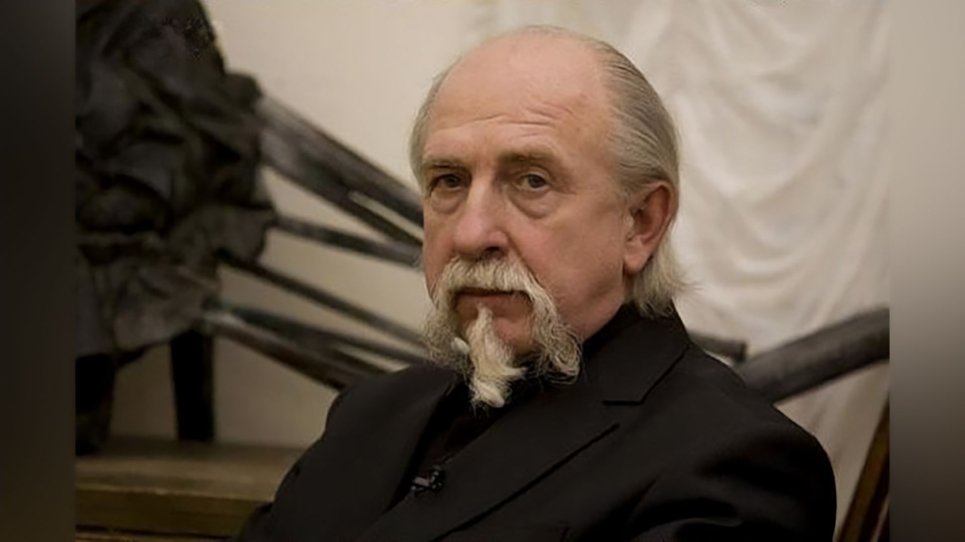 Юрий Оленин