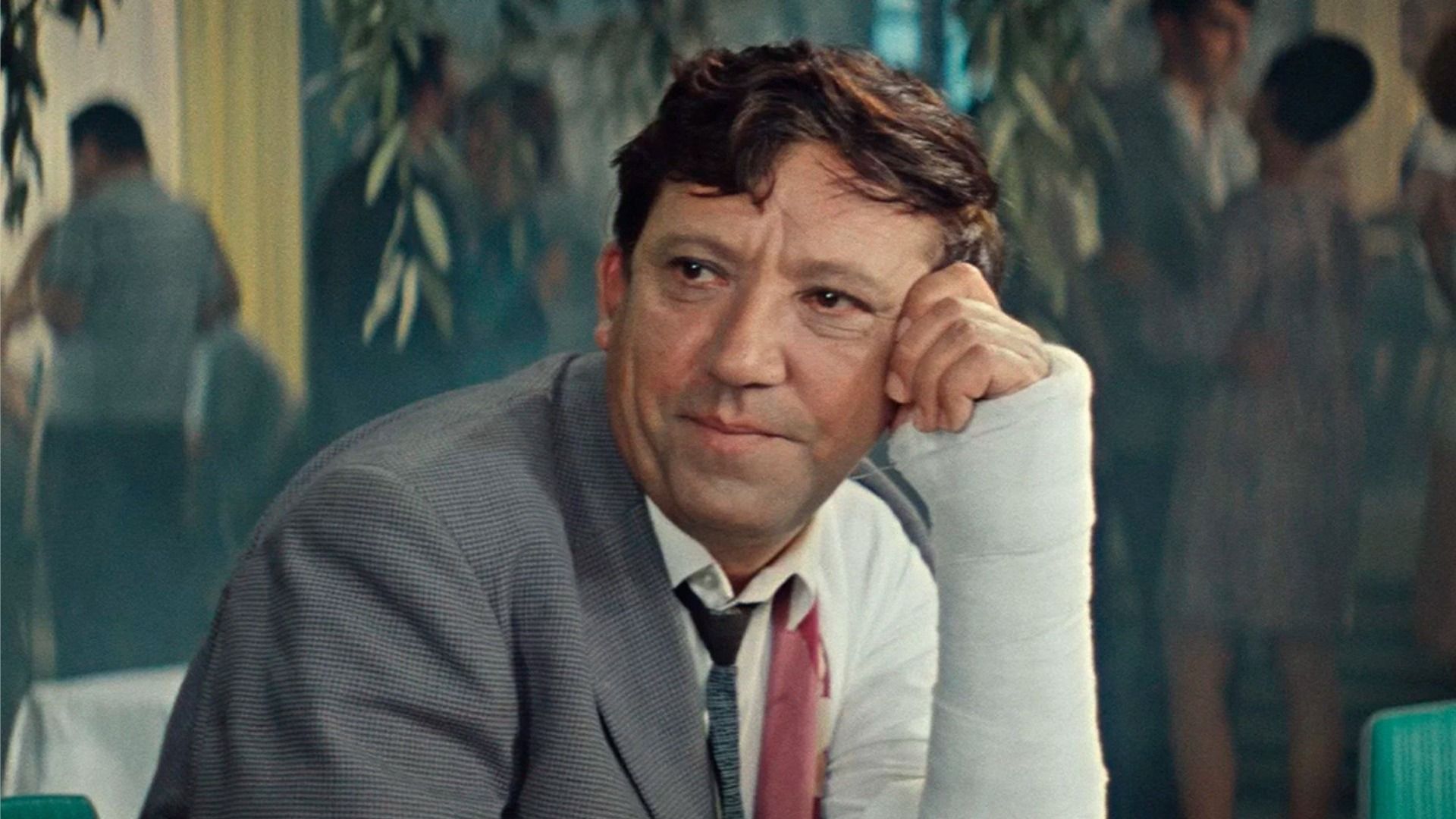 Юрий Никулин в фильме «Бриллиантовая рука»