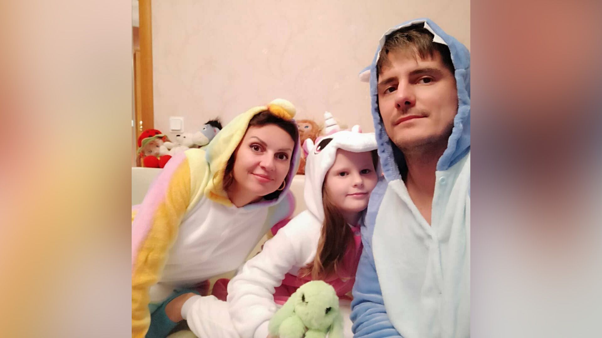 Дмитрий Паламарчук и Инна Анциферова с дочерью