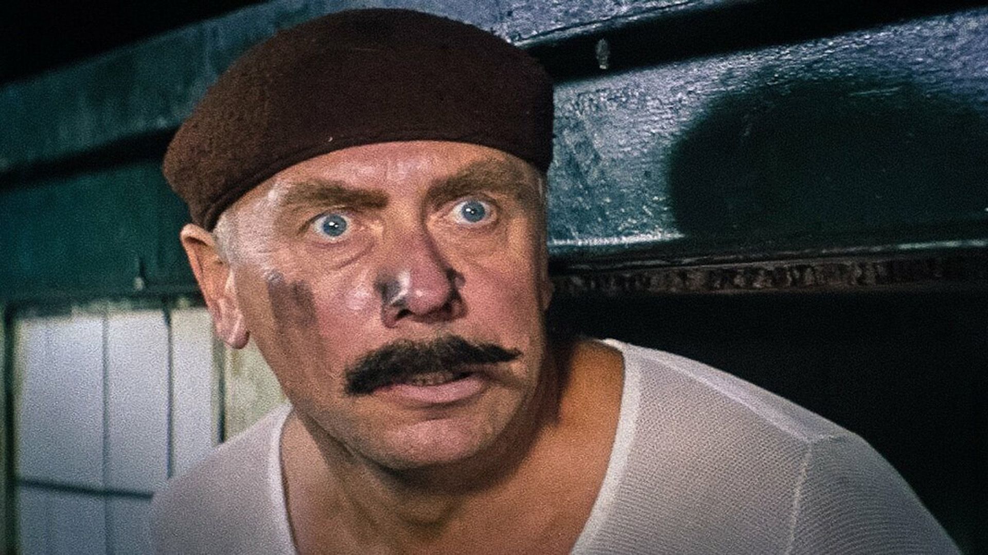 Анатолий Папанов в образе механика Лёлика в фильме "Бриллиантовая рука"