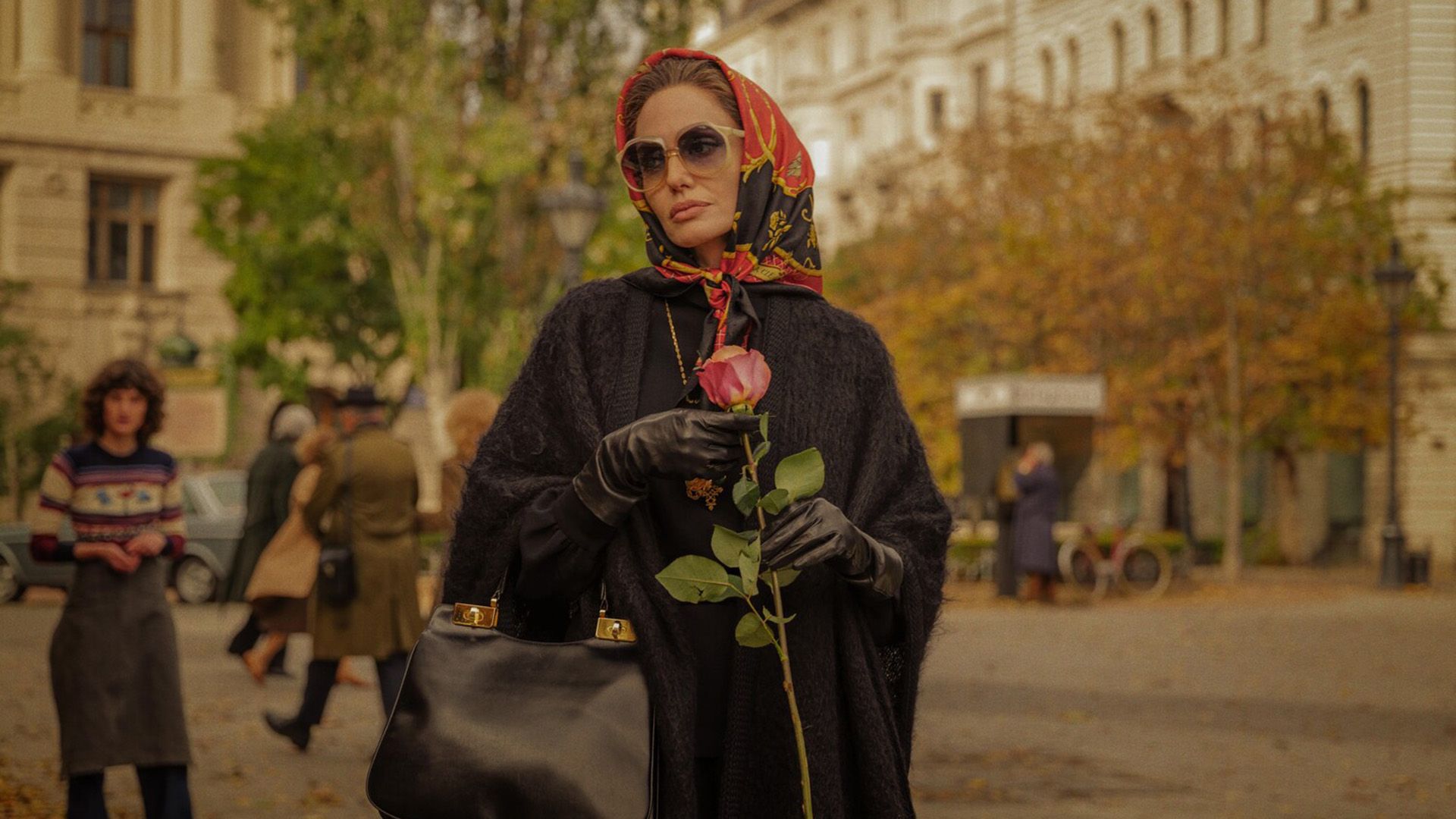 Анджелина Джоли в фильме "Мария"