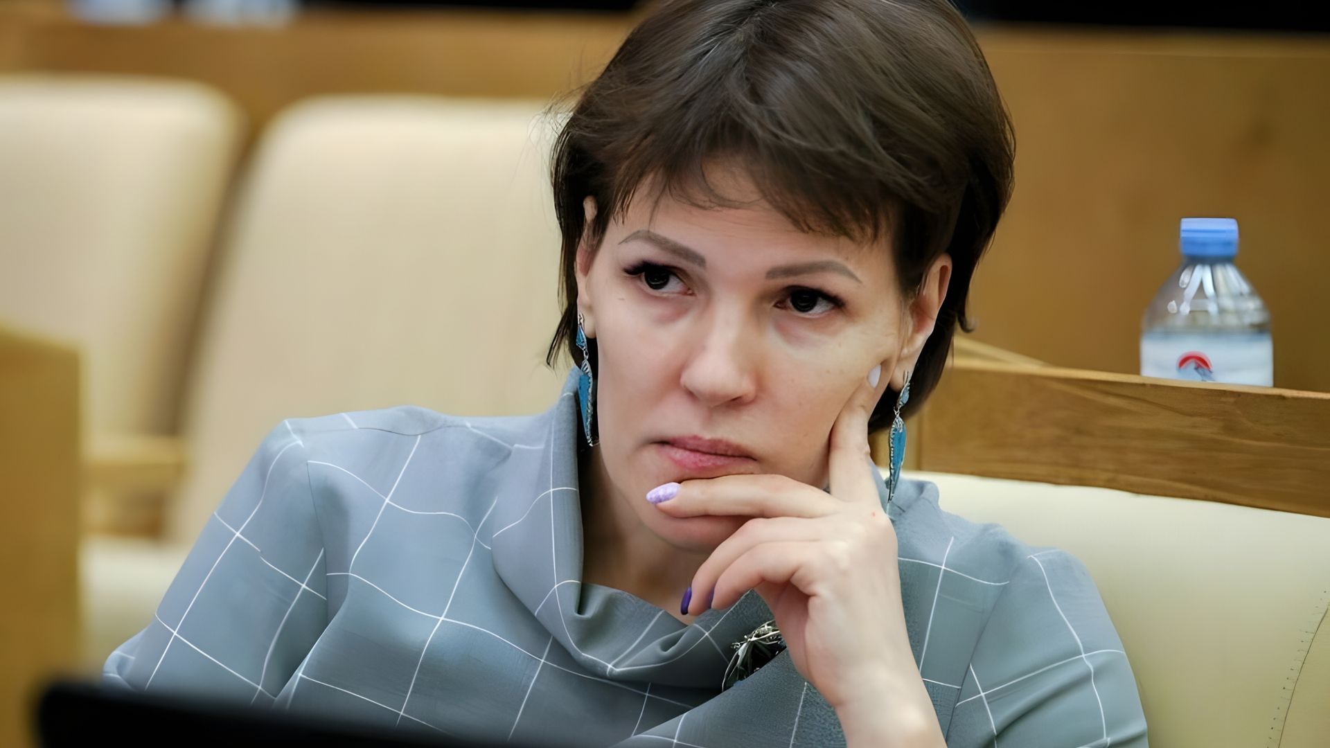 Депутат Ирина Филатова на заседании Госдумы