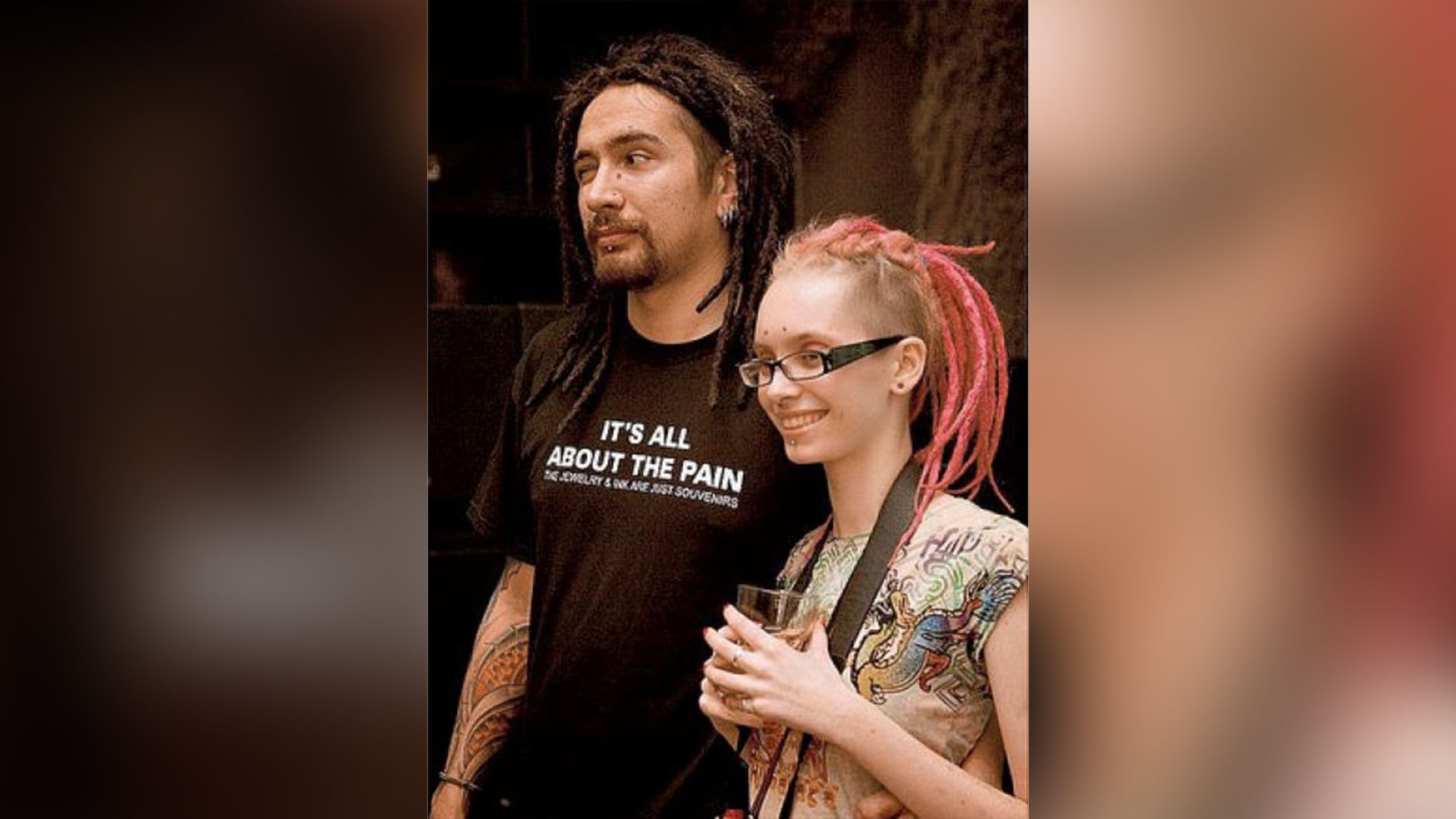 Александр Цой и Елена Осокина в очках, оба с дредами