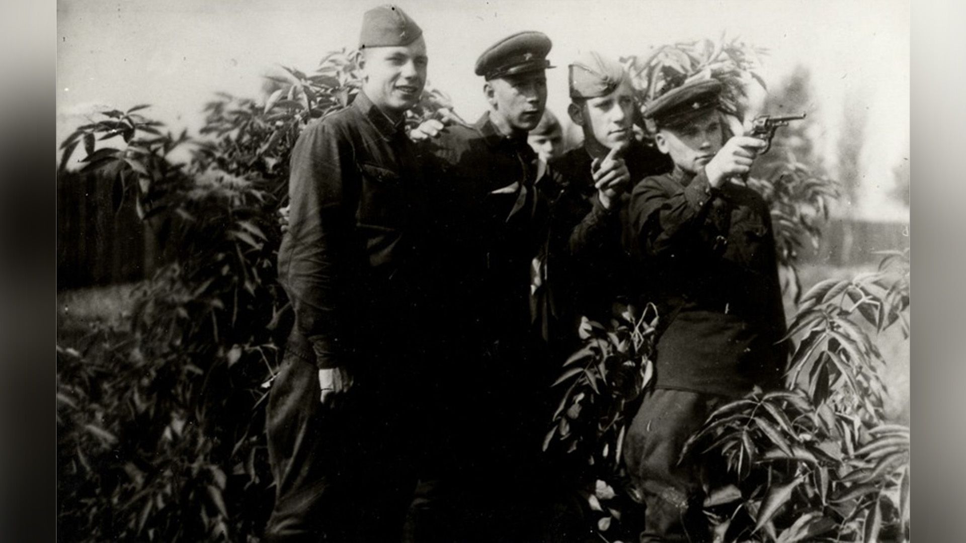 Михаил Калашников фото 2