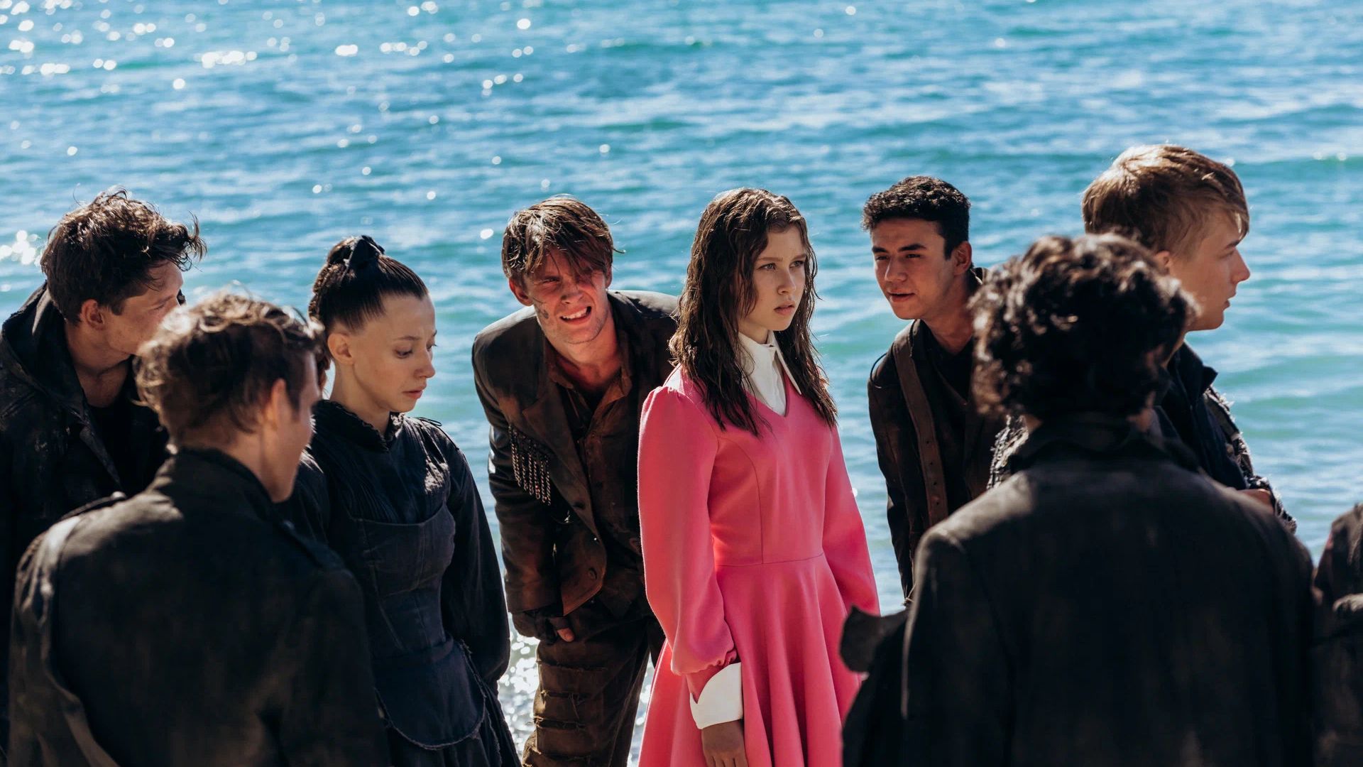 "Алиса в Стране чудес" выйдет в Сети перед самым Новым годом