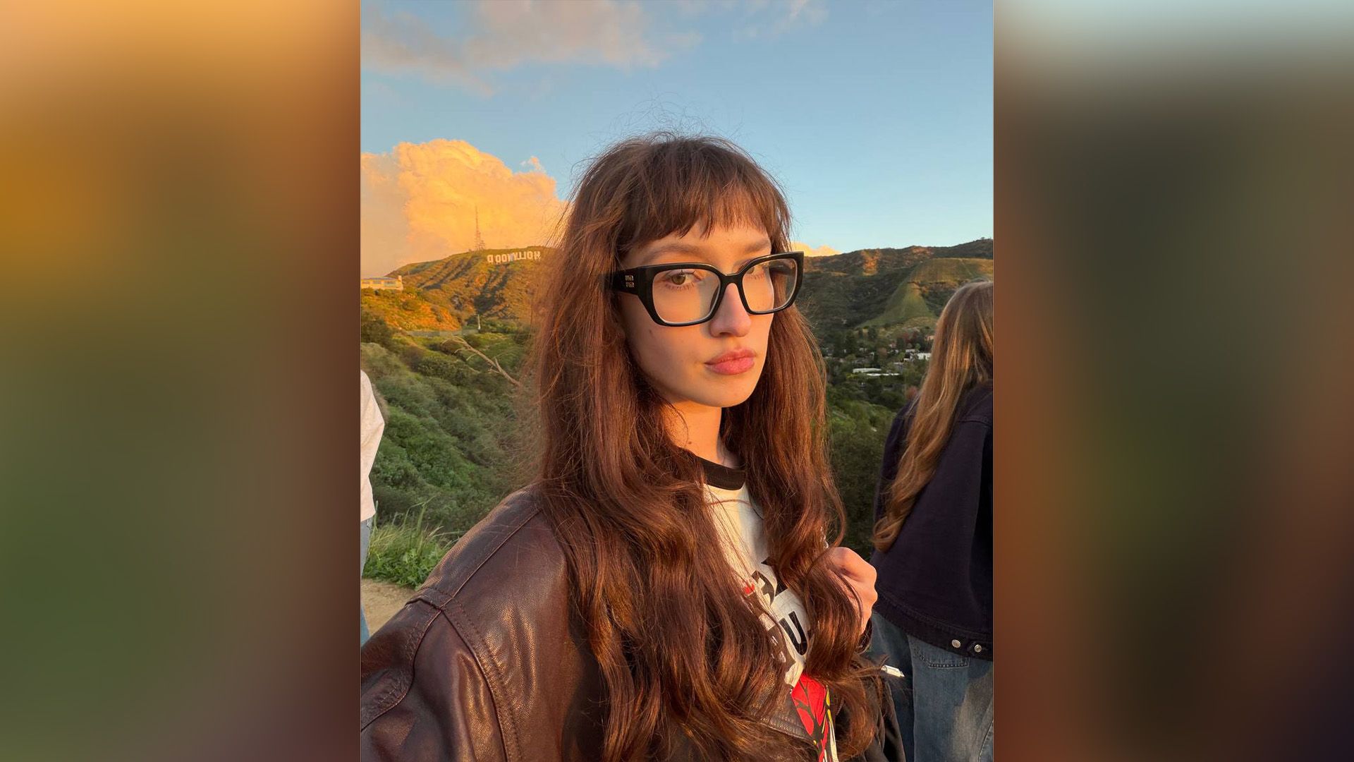 Лиза Барашик делает селфи на Голливудских холмах