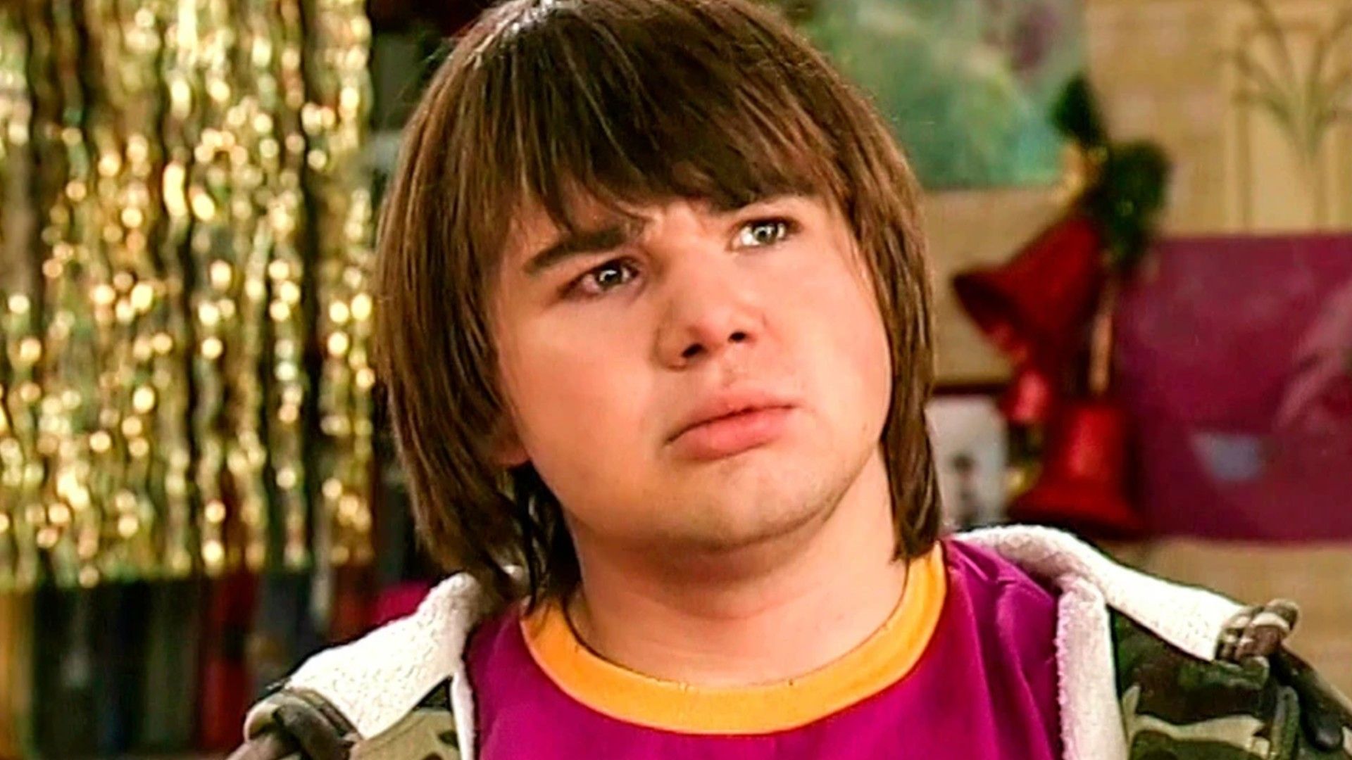 Имущество Михаила Казакова из "Папиных дочек" арестуют за долги по кредитам