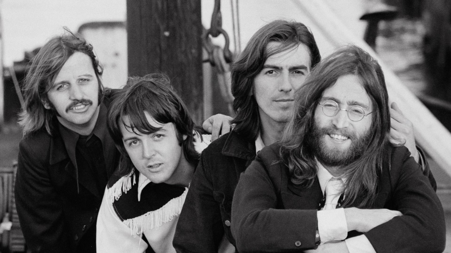 Пол Мескал и Барри Кеоган стали "битлами": первые кадры со съемок фильма о группе