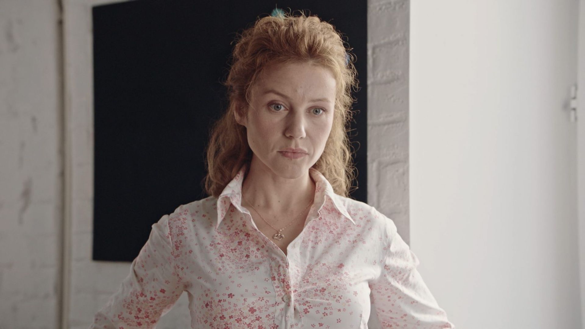 Полина Долиндо в сериале "Тверская"