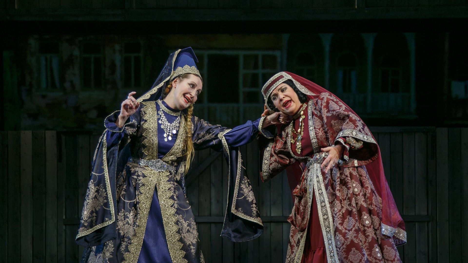 Наталья Парашкина в спектакле "Ханума"