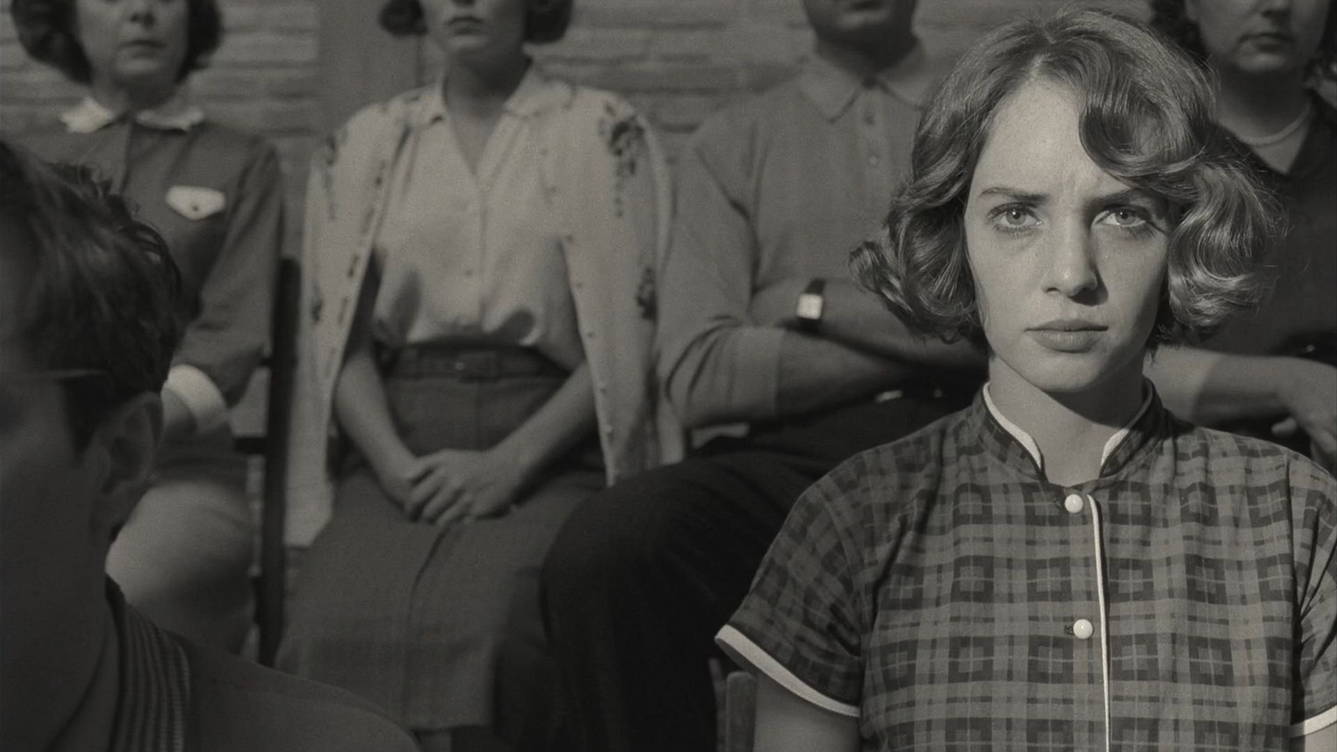 Маяй Хоук в фильме "Город Астероидов"