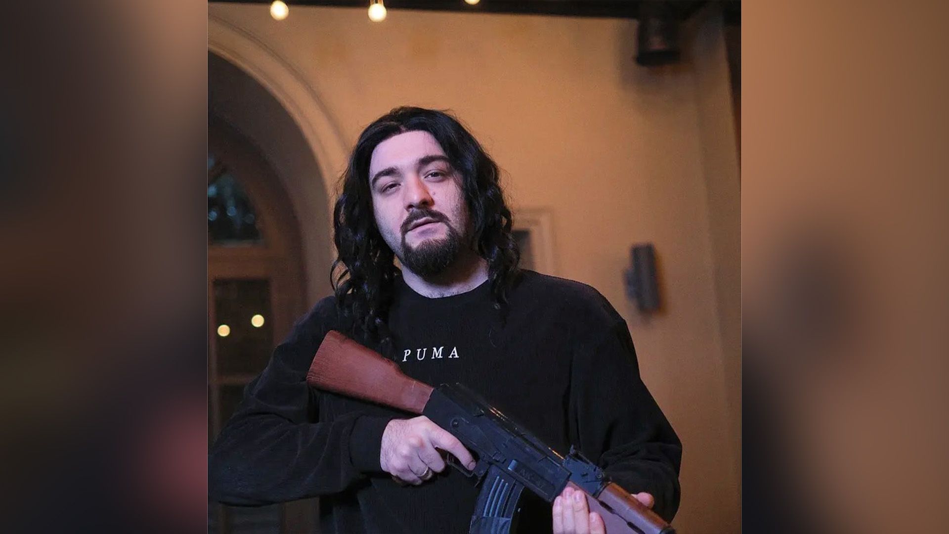 Расул Чабдаров в образе Александра Лурье