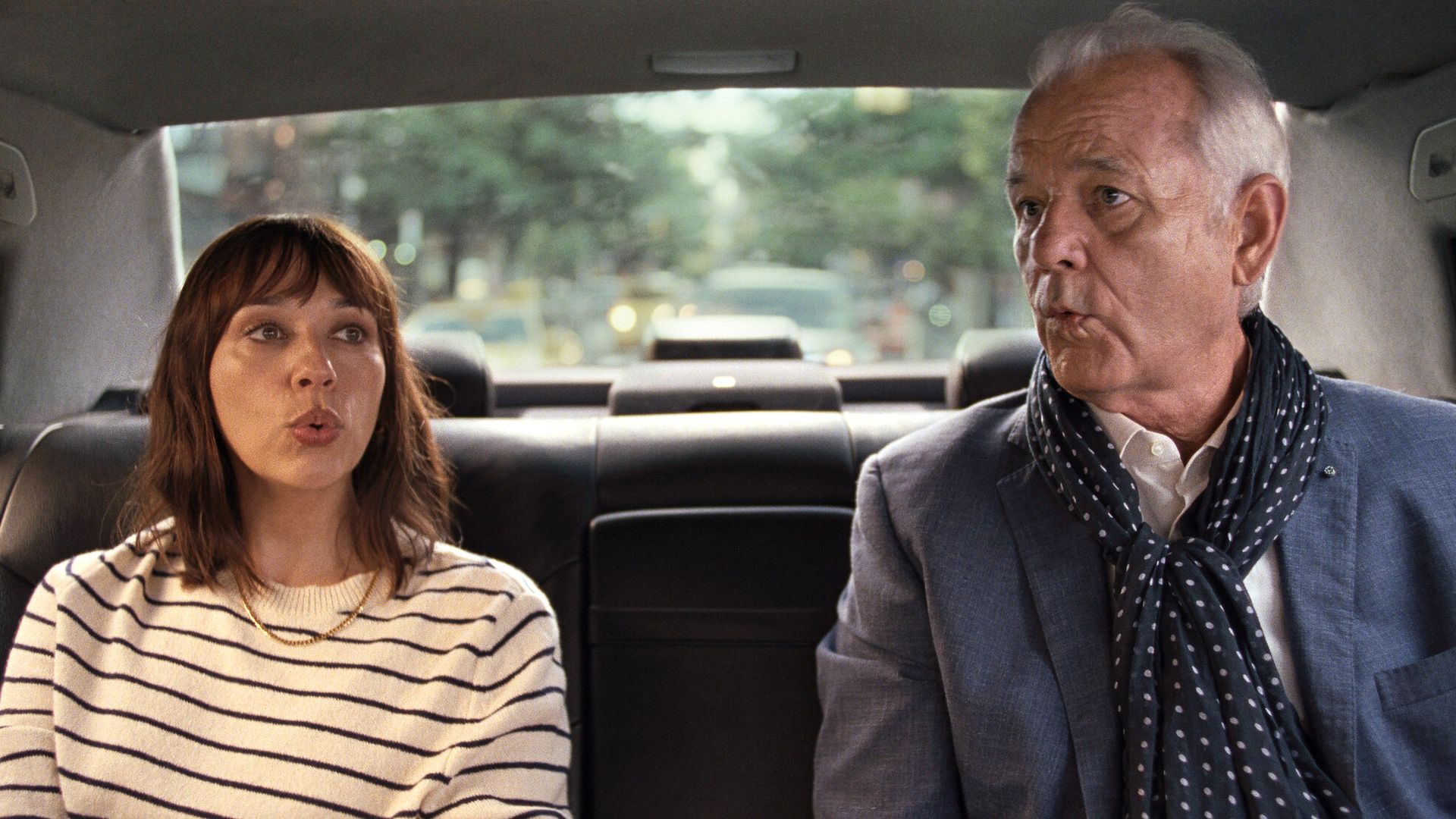 Билл Мюррей и Рашида Джонс в фильме "Последняя капля"