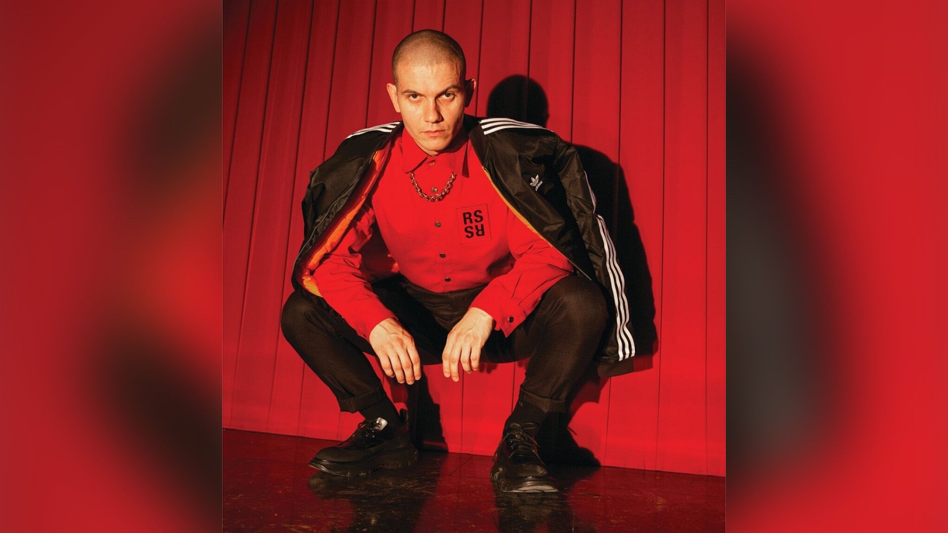 Лидер группы Shortparis Николай Комягин