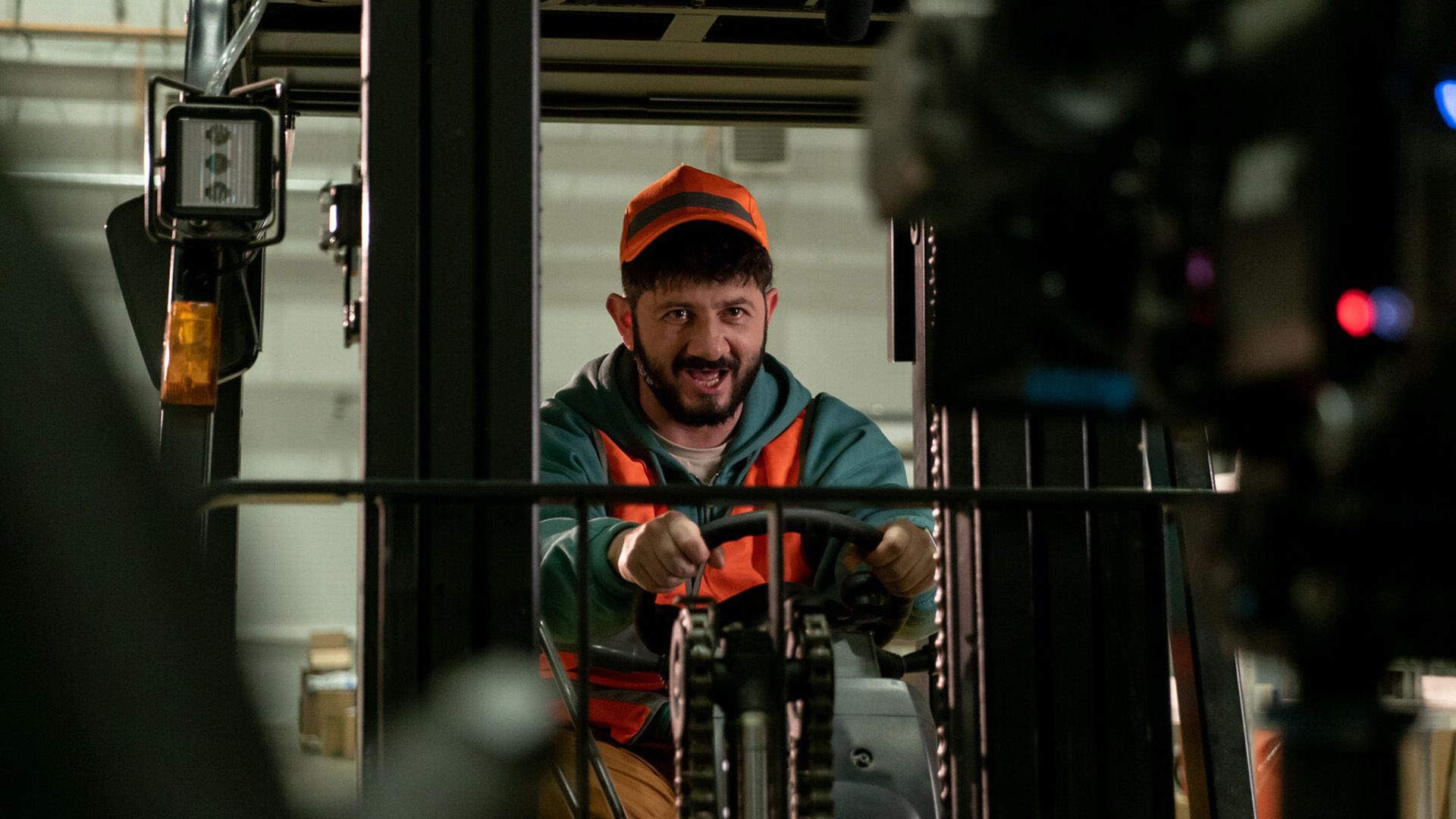 Михаил Галустян в фильме «Уволить Жору»