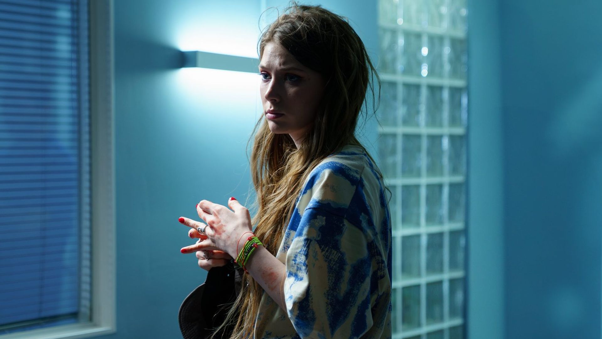 Тина Стойилкович на съёмках фильма "Пропасть"