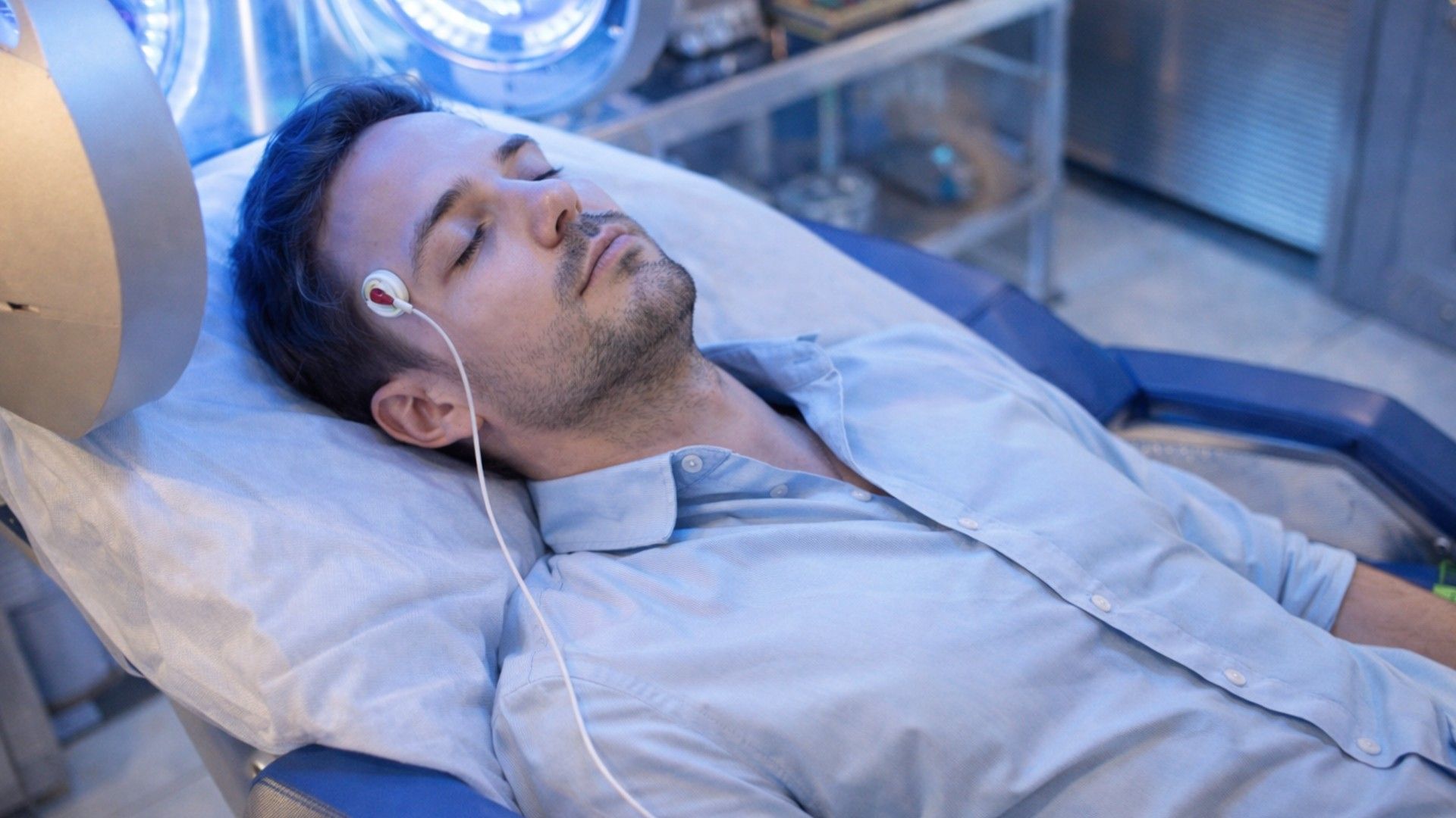 Участник экспериментов по изучению сна - на такой работе спать можно и нужно