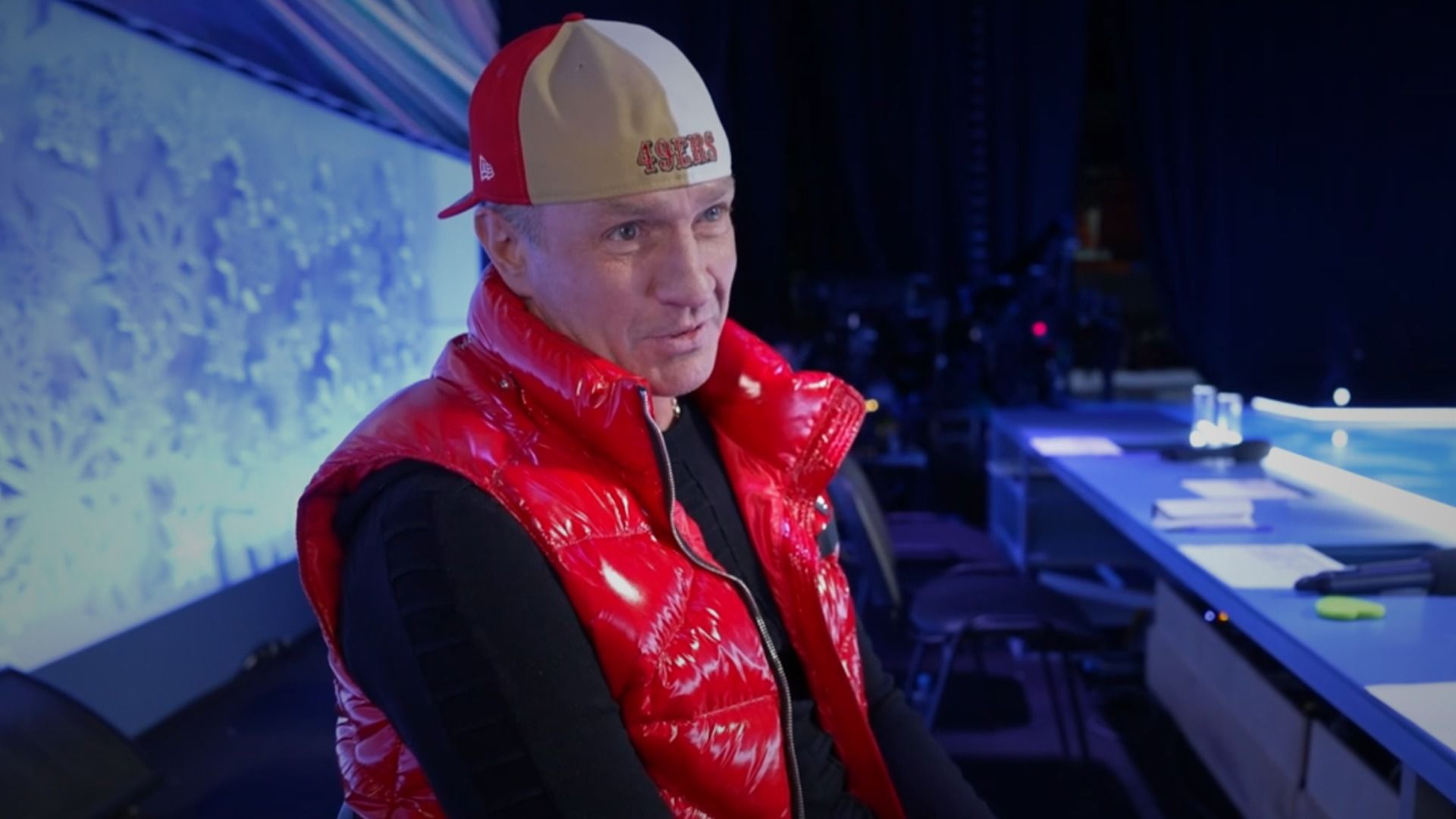 Фигурист Роман Костомаров на шоу "Ледниковый период"