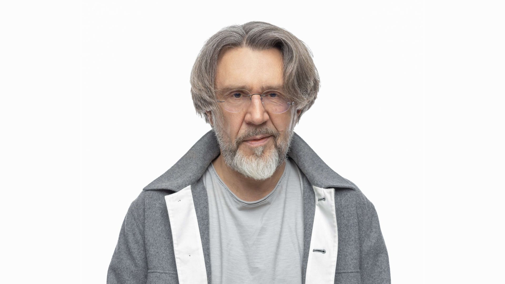 «Друзья пьянствуют с чатом GPT»: Сергей Шнуров рассказал, что заменил алкоголь на творческий «экстаз»