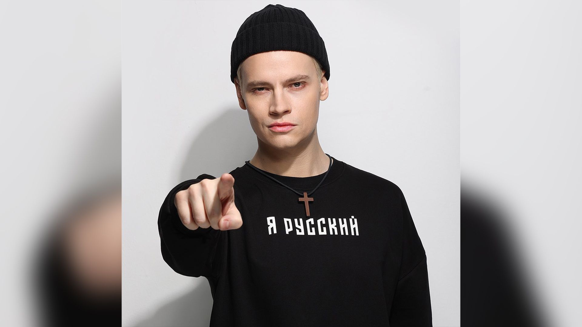 Певец SHAMAN (Ярослав Дронов)