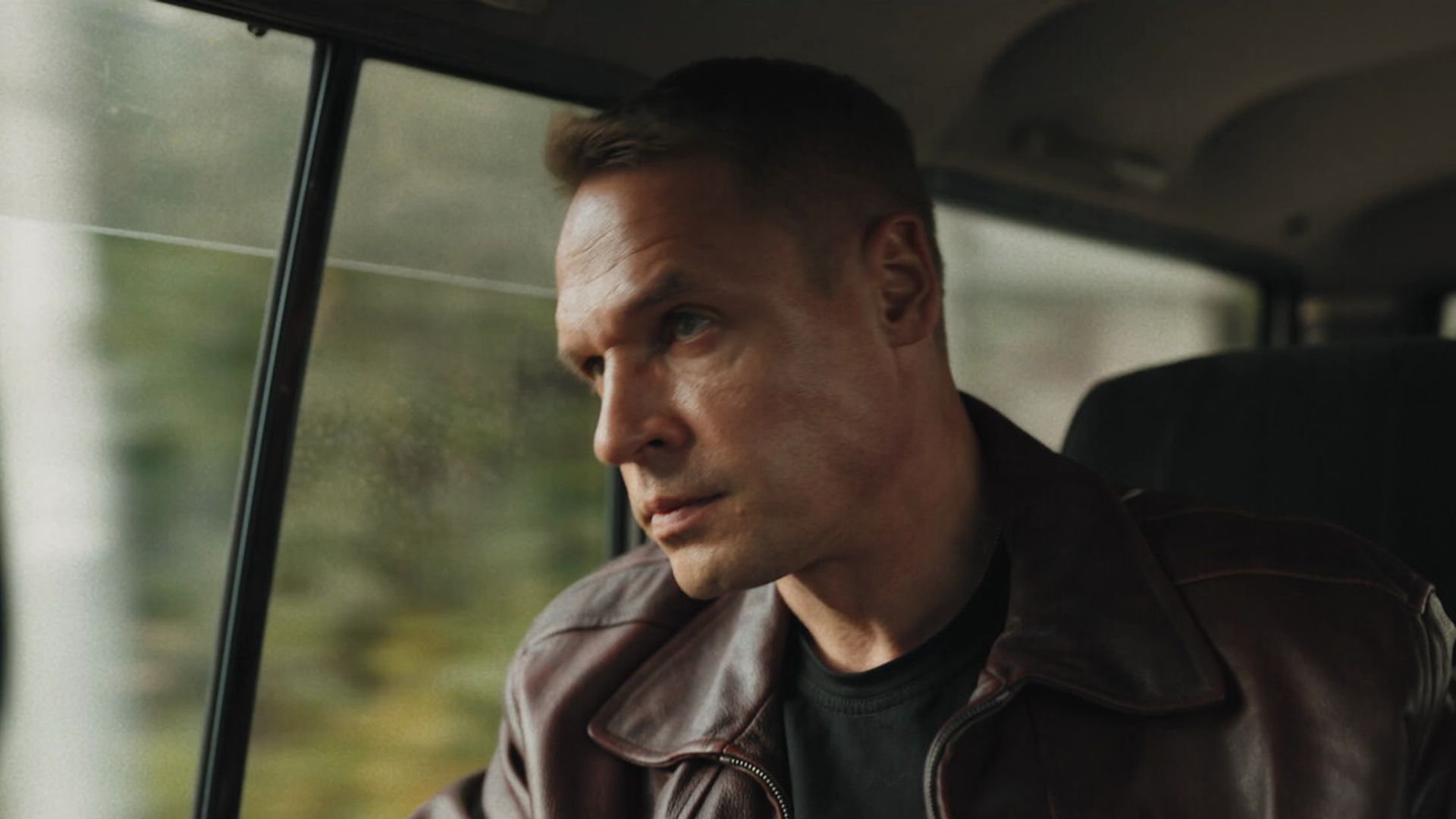 Александр Голубев в сериале "Лихие"