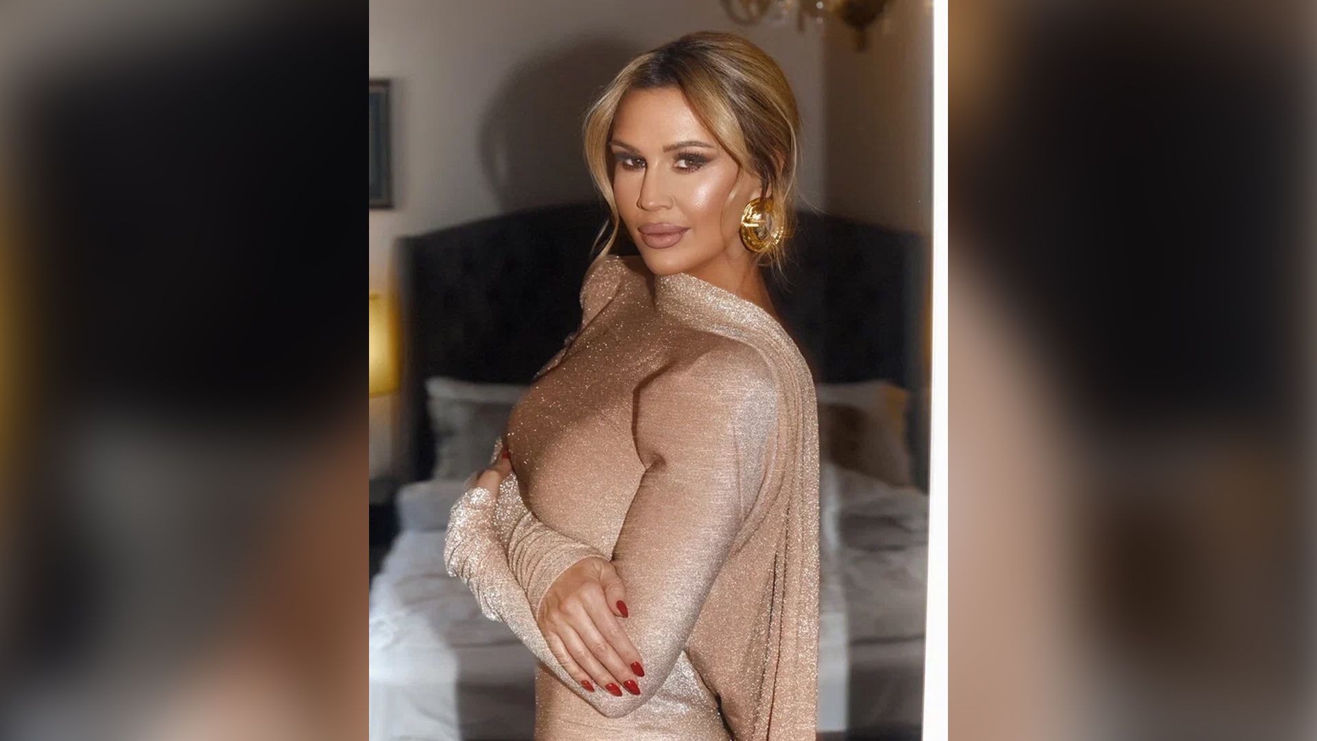 Телеведущая, продюсер и певица Ольга Мур