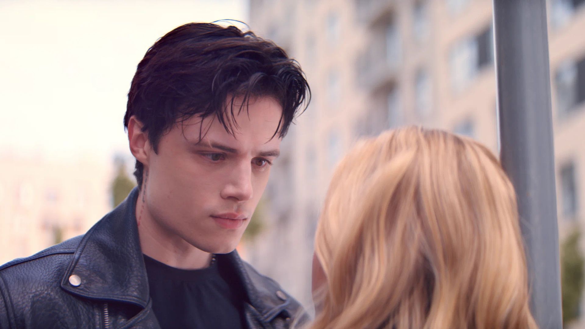 Актёр Даниэль Вегас в фильме «Твоё сердце будет разбито»