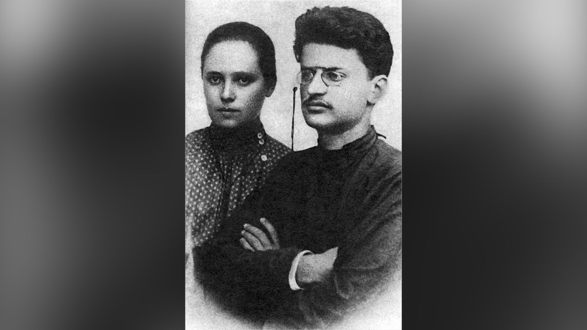 Лев Троцкий и Александра Соколовская