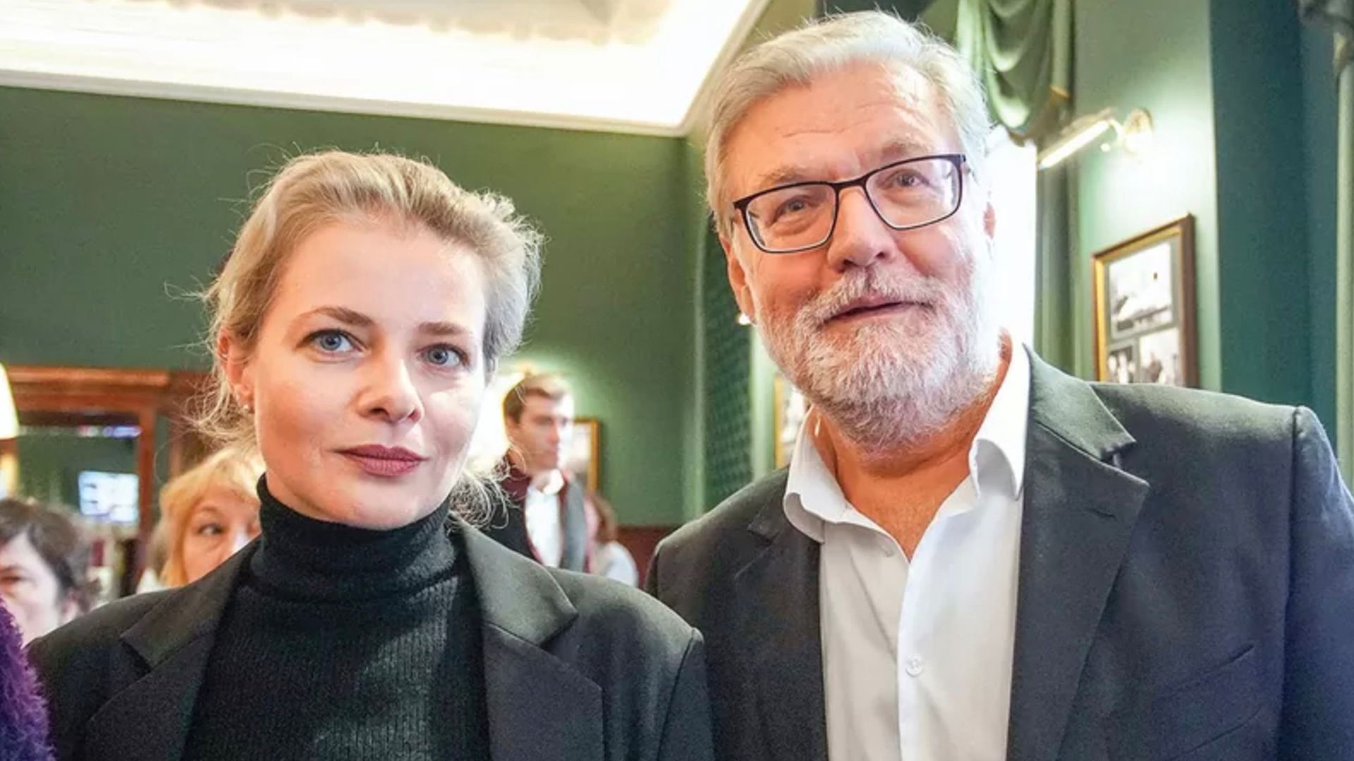 Актёр Владимир Симонов и актриса Яна Соболевская