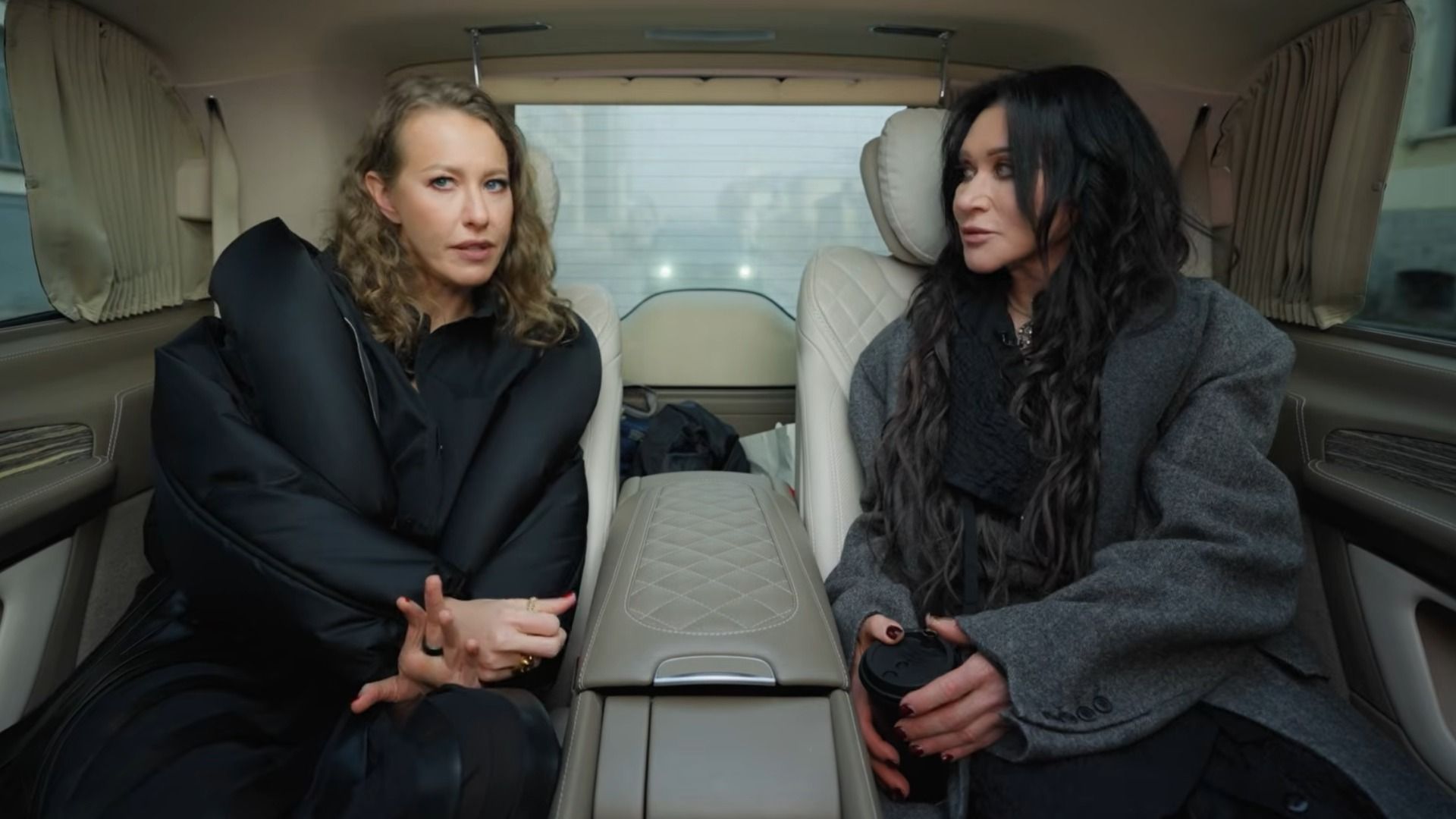 Журналист Ксения Собчак и певица Линда