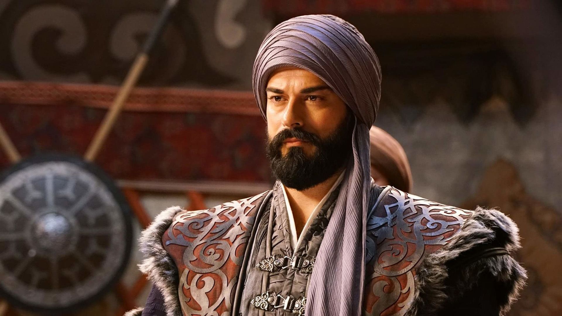 Актёр Бурак Озчивит в сериале «Основание: Осман»