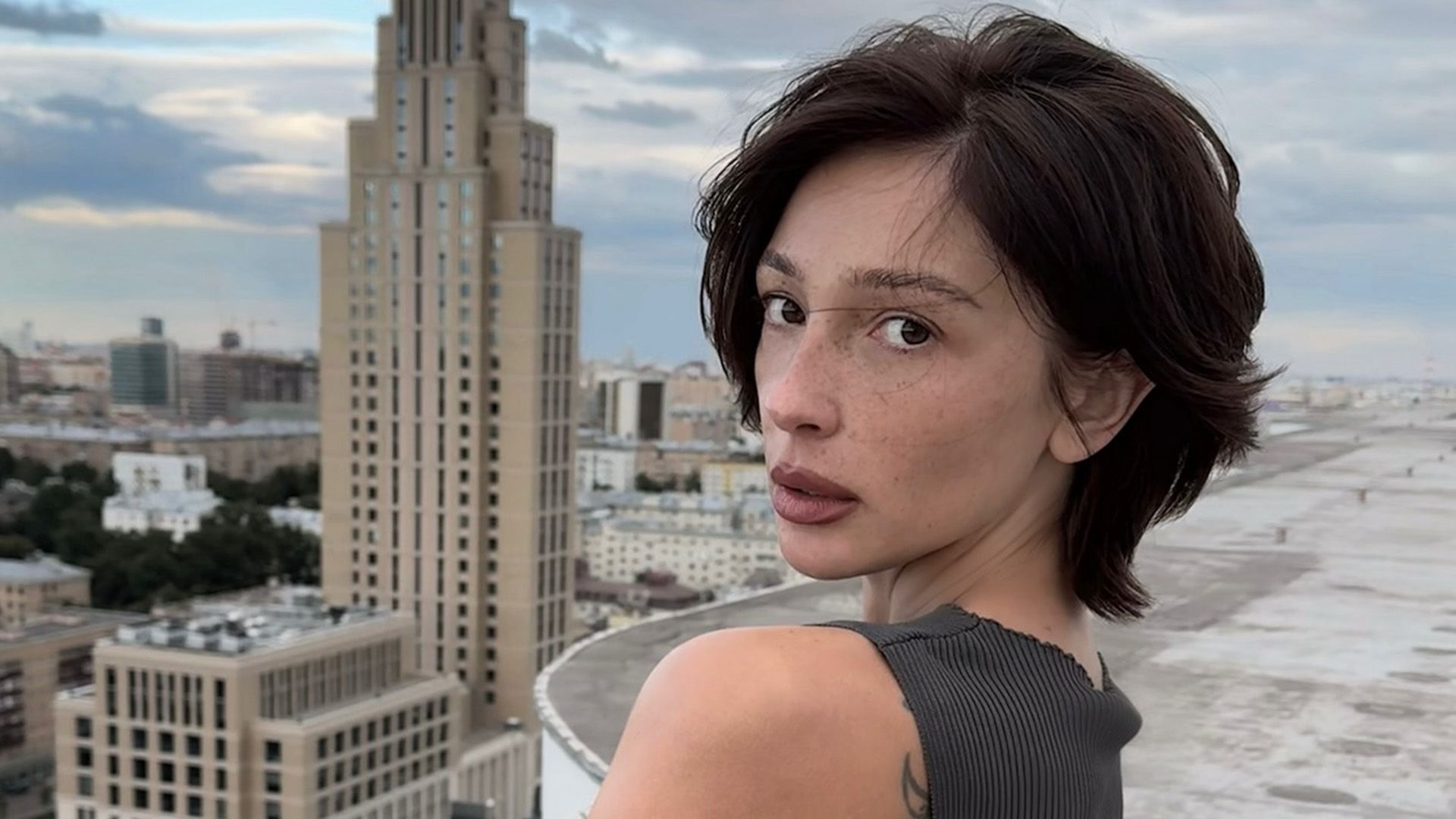 Ивлеева устроила интервью из Африки: ответила про предателей и молчание после «голой вечеринки»