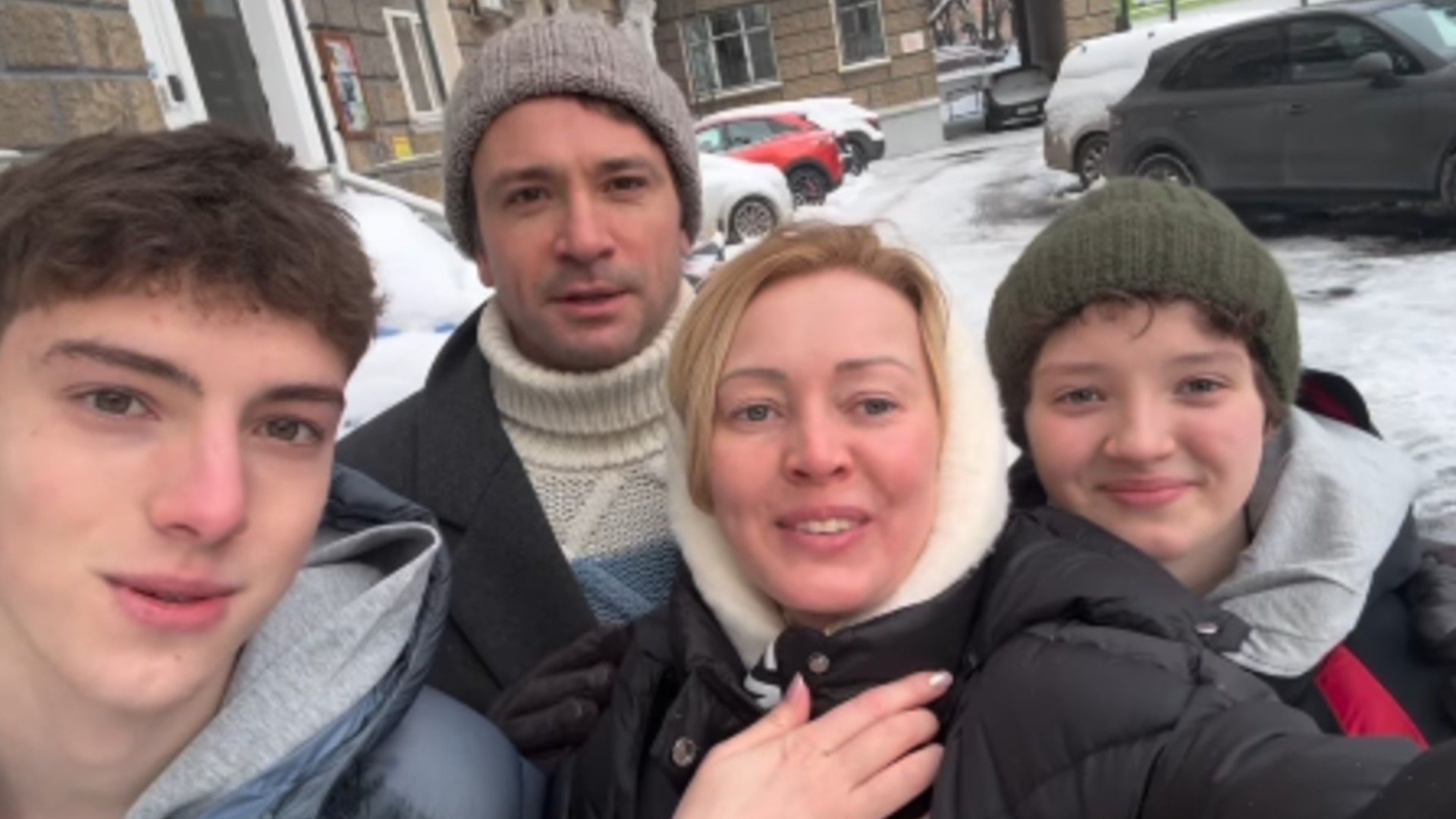 Так выглядят дети и жена Антона Хабарова