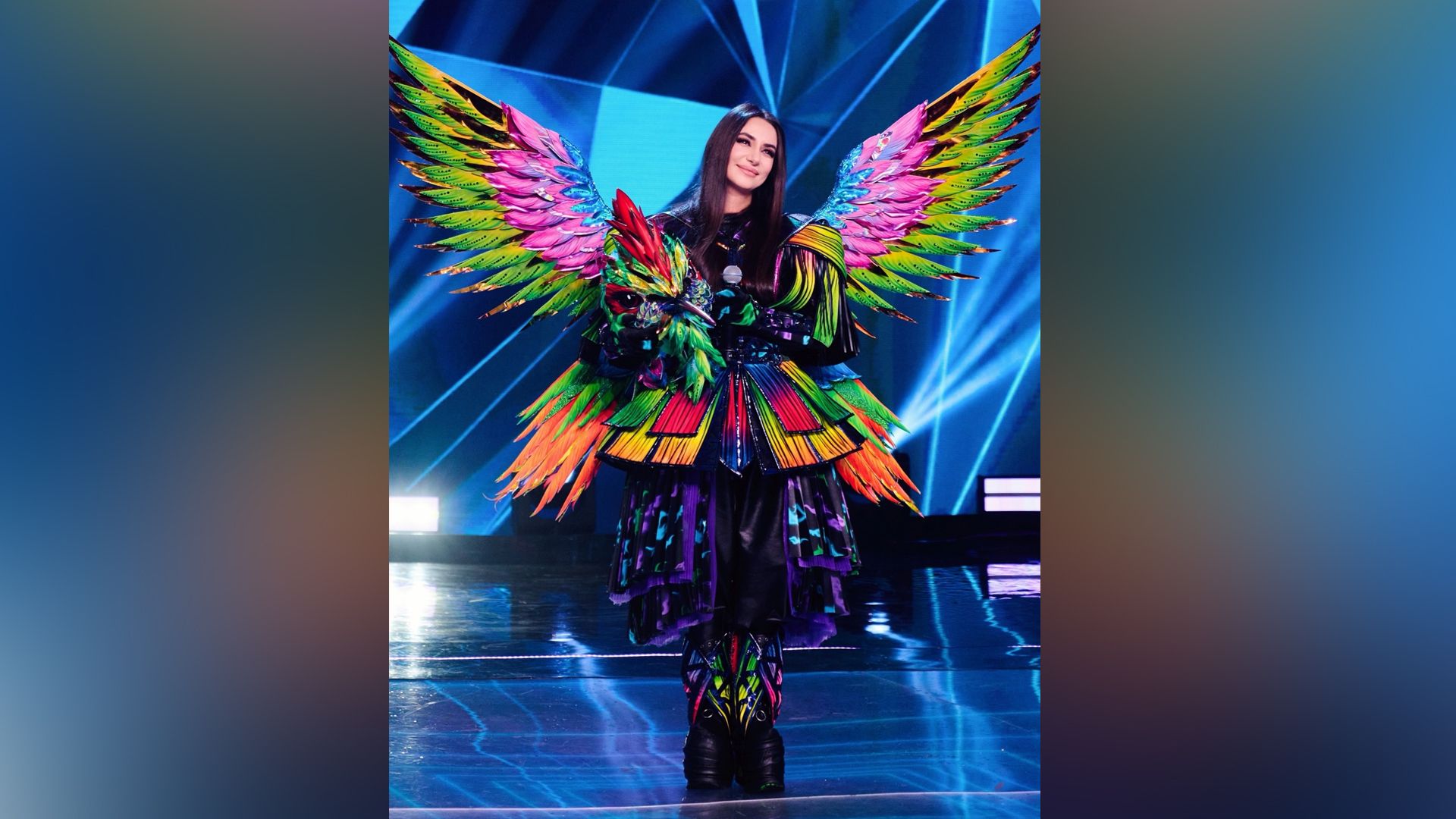 В шоу Маска Колибри была певица Зара