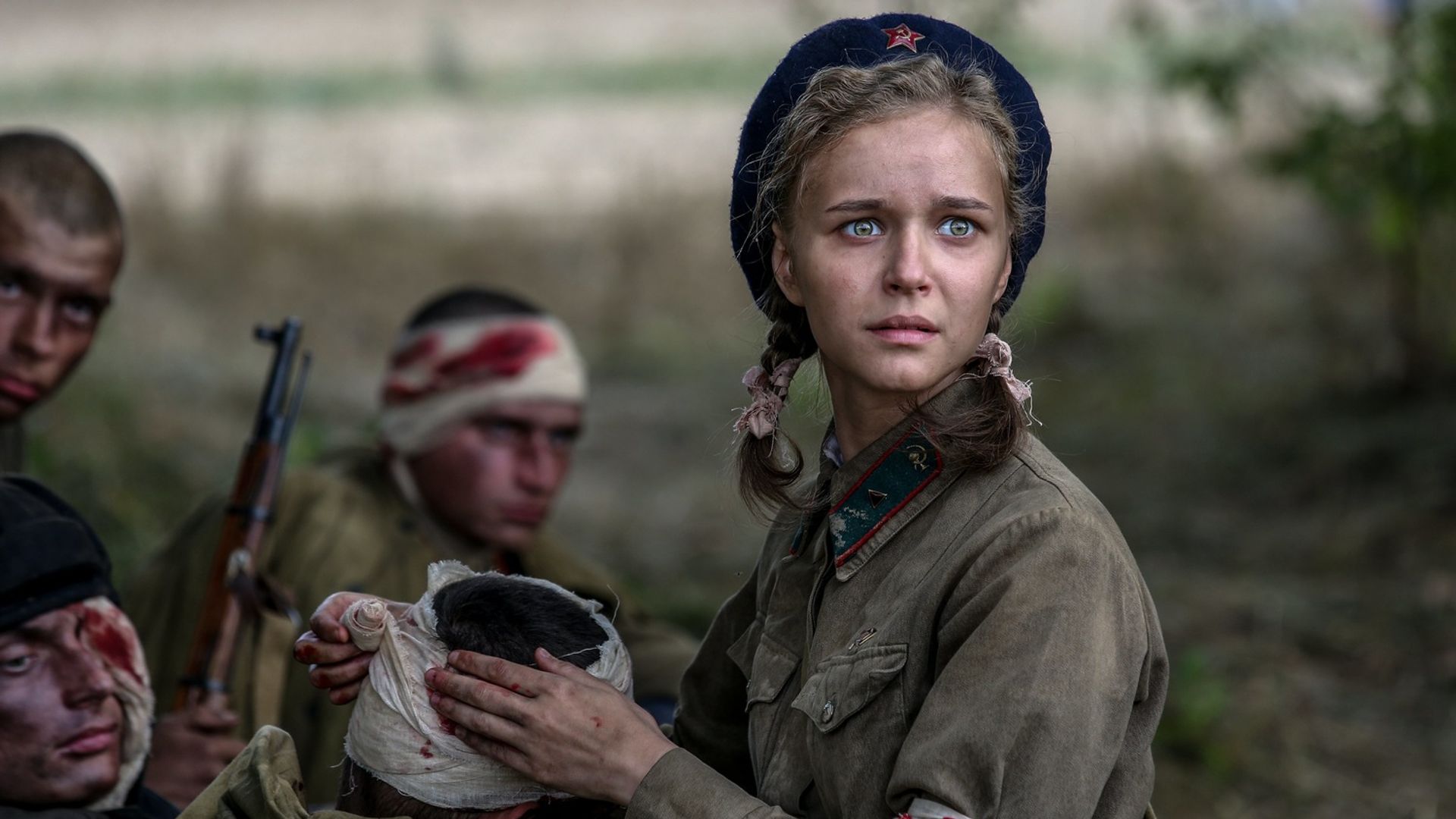 Любовь Константинова в фильме "Подольские курсанты"