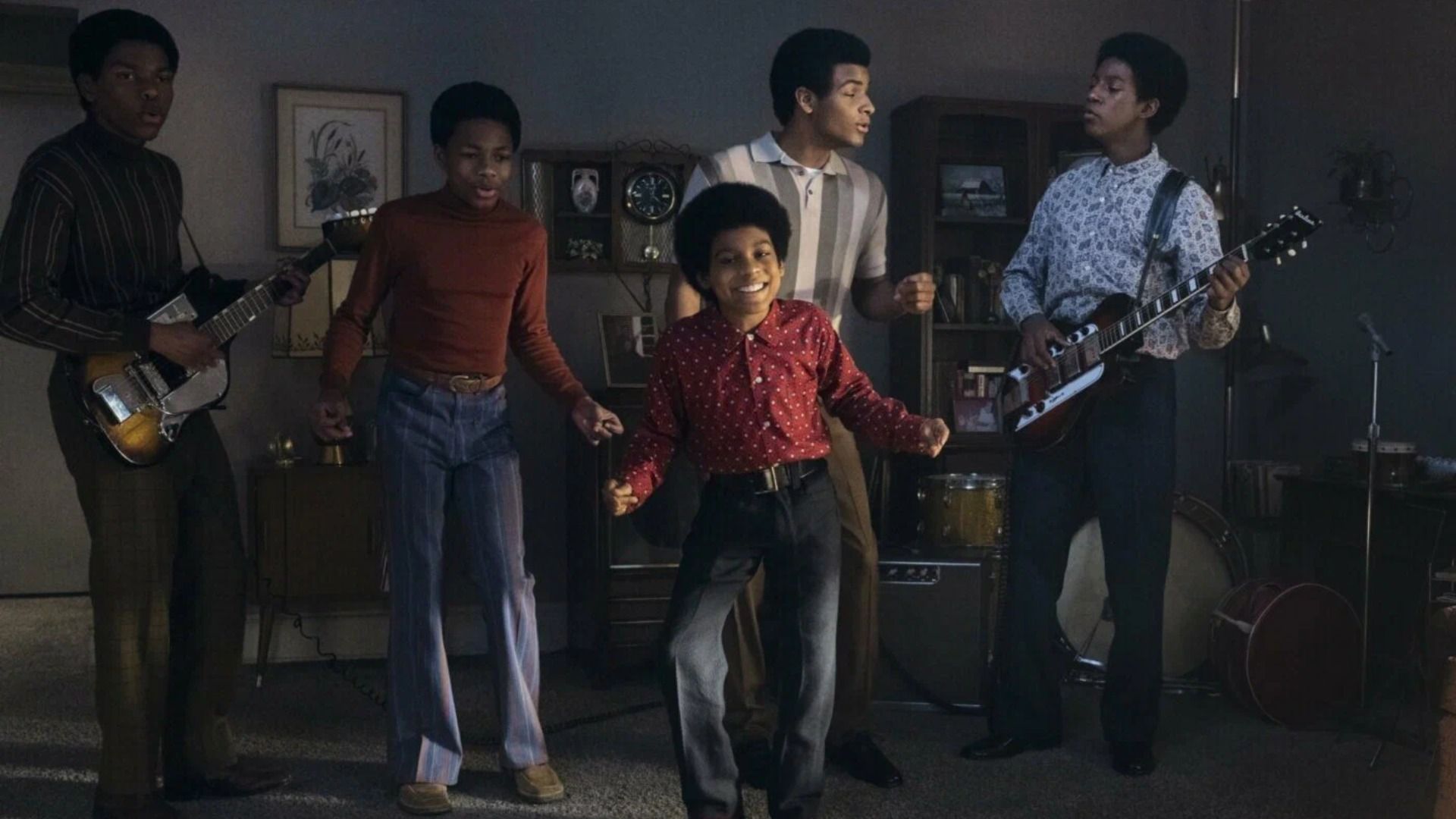 Кадр из фильма "Майкл"