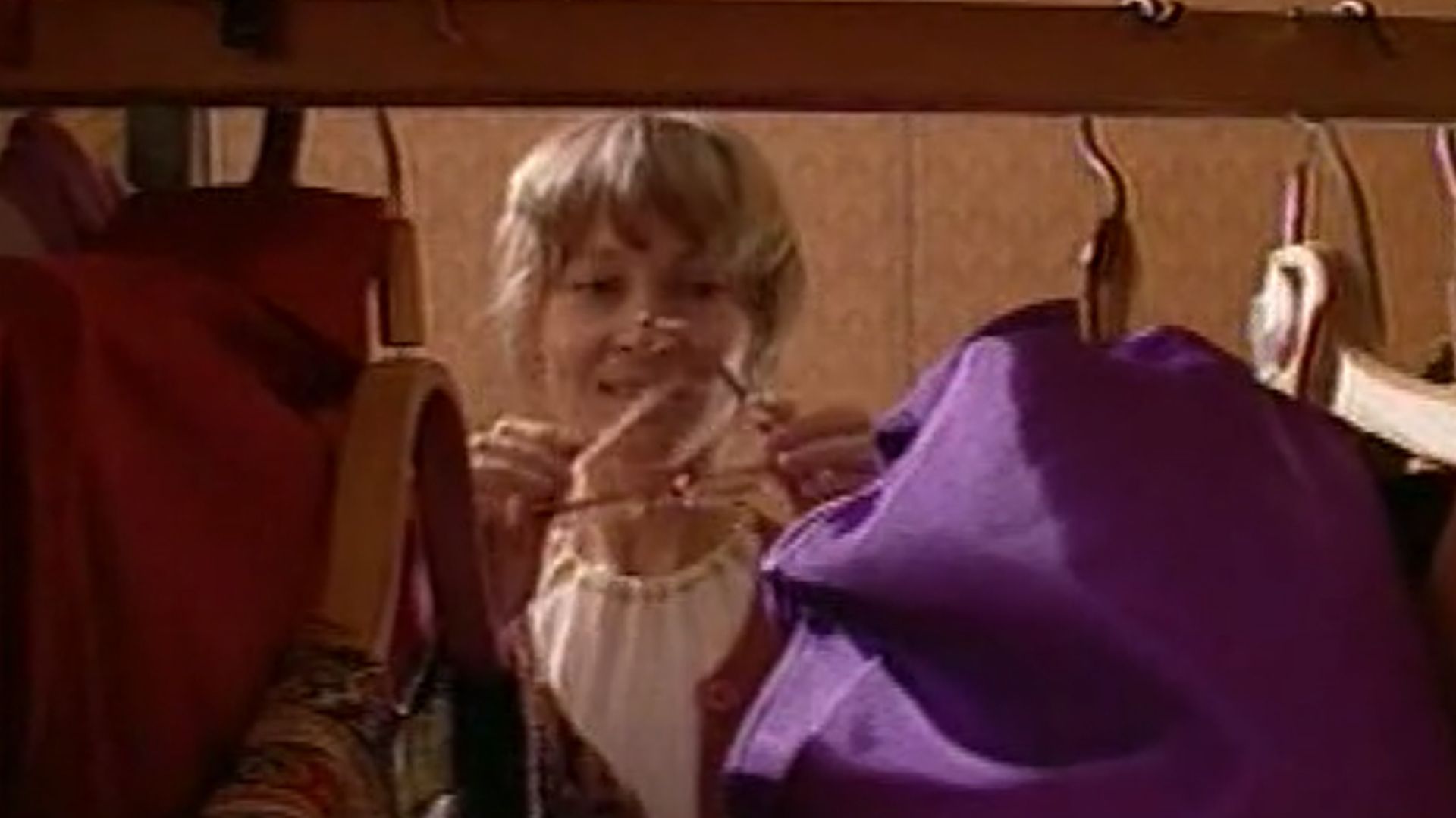 Светлана Смирнова в сериале "Улицы разбитых фонарей"