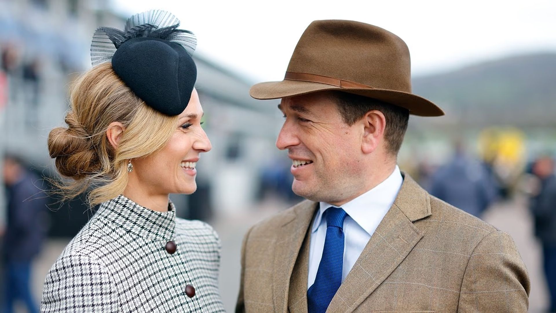 Внук Елизаветы II возьмет в жены медсестру