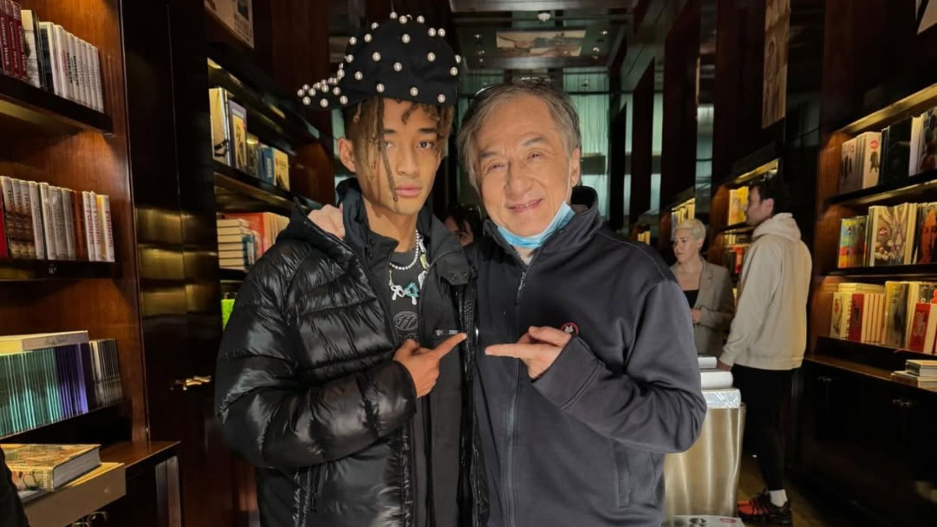 Джеки Чан воссоединился с Джейденом Смитом спустя 16 лет после выхода «Каратэ-пацана»