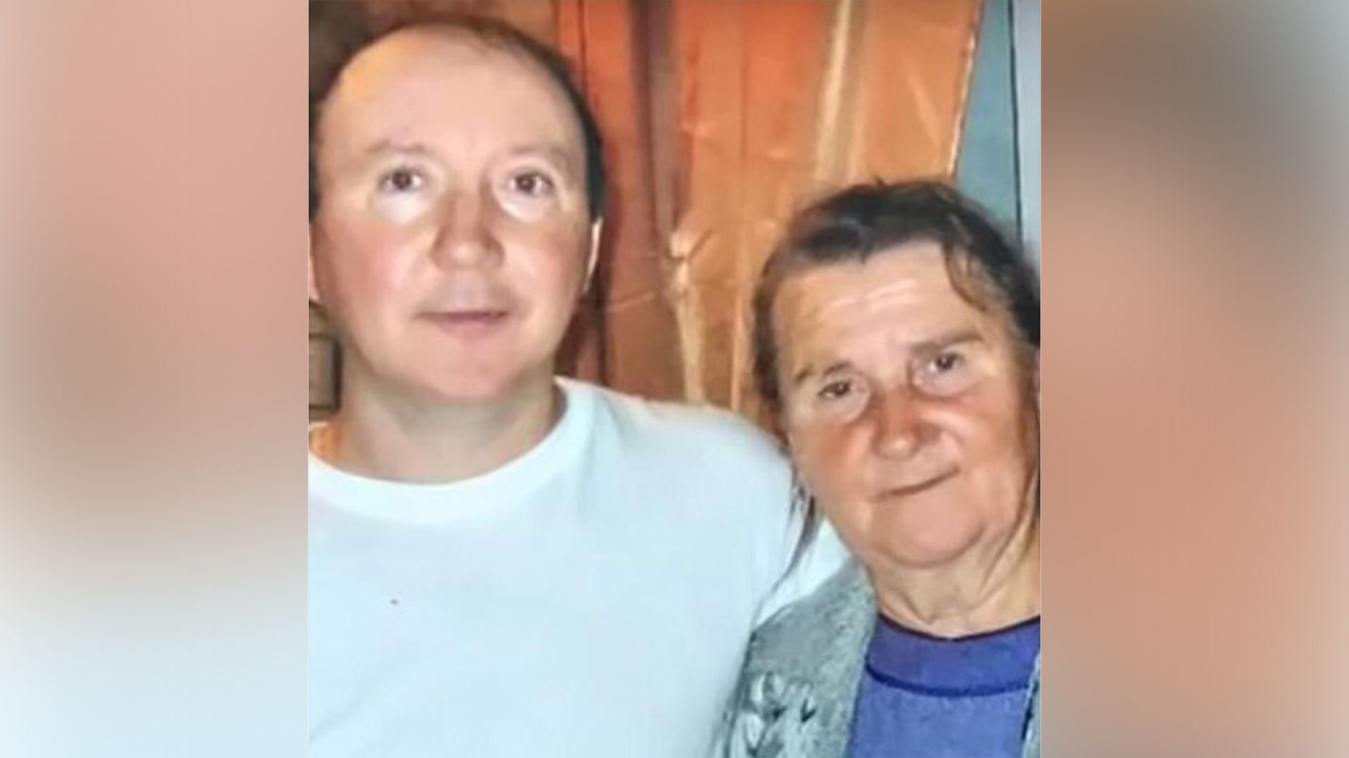 Актёр Александр Числов с мамой