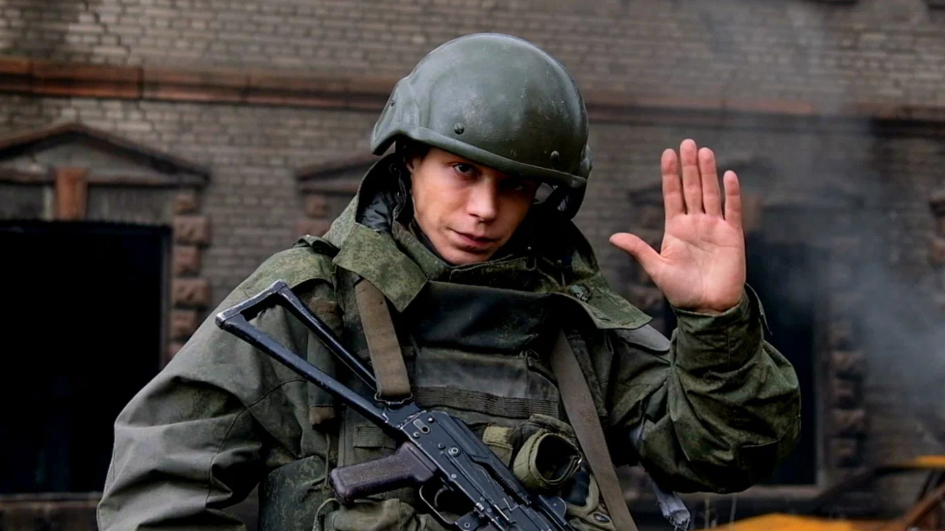Актер Глеб Калюжный