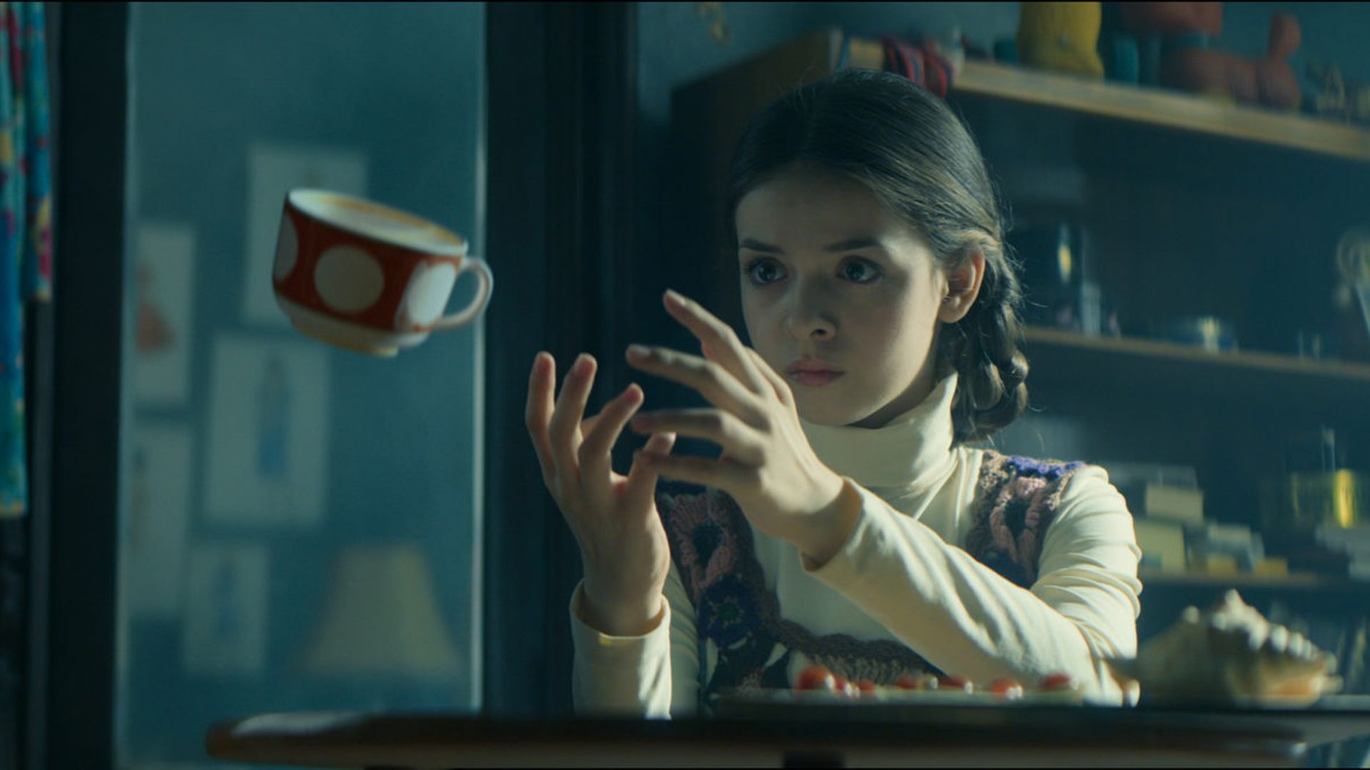 Аля Майер в фильме «Телекинез»