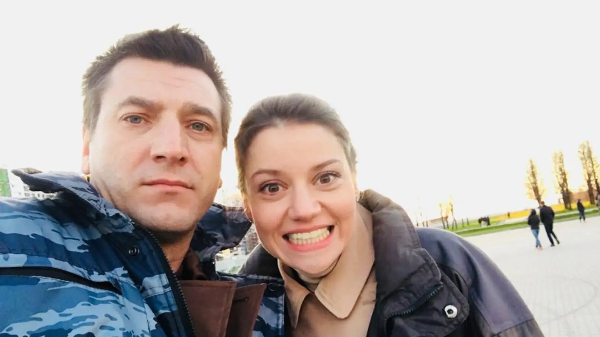 Александр Устюгов с сестрой