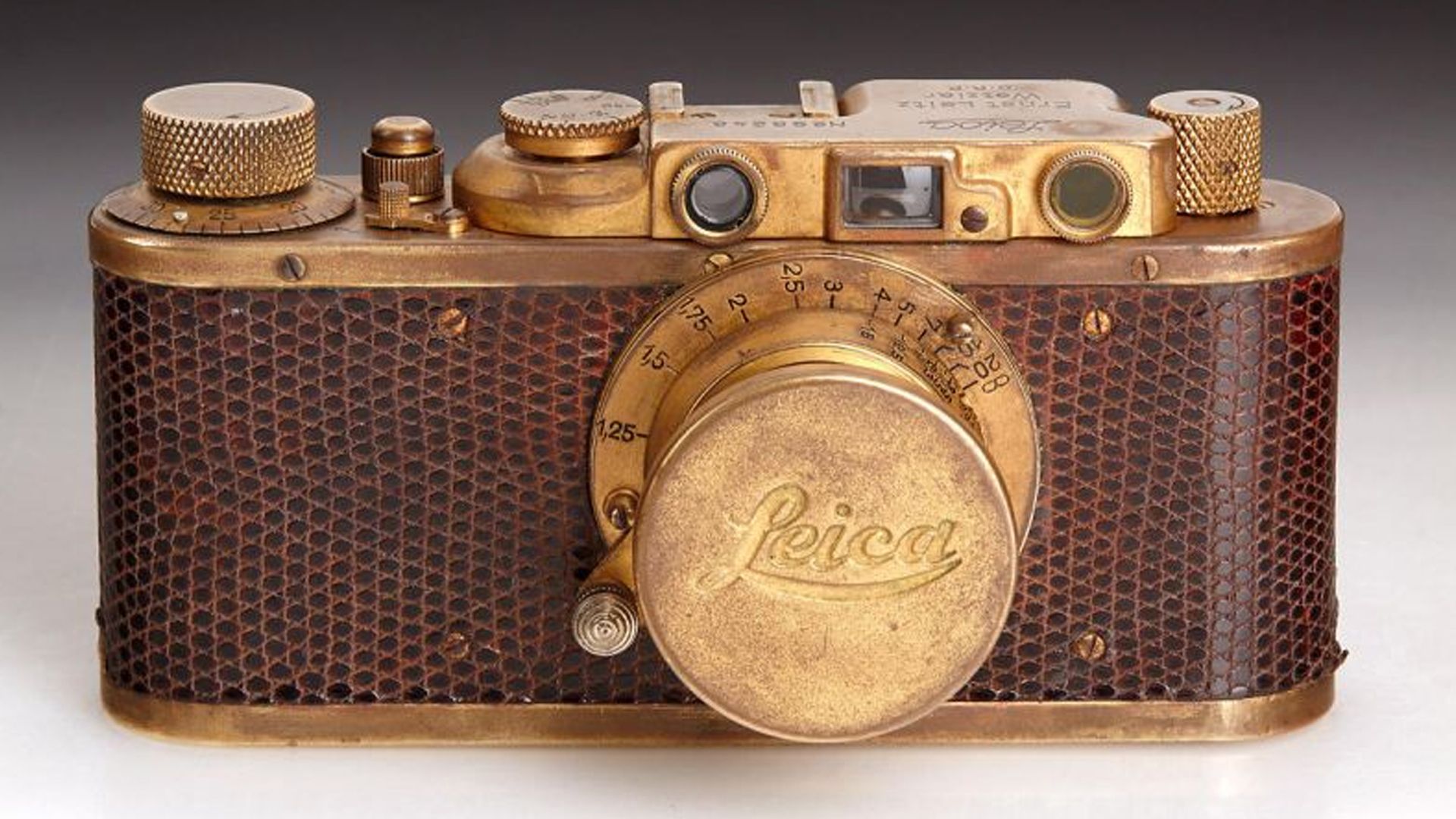 Leica Luxus II